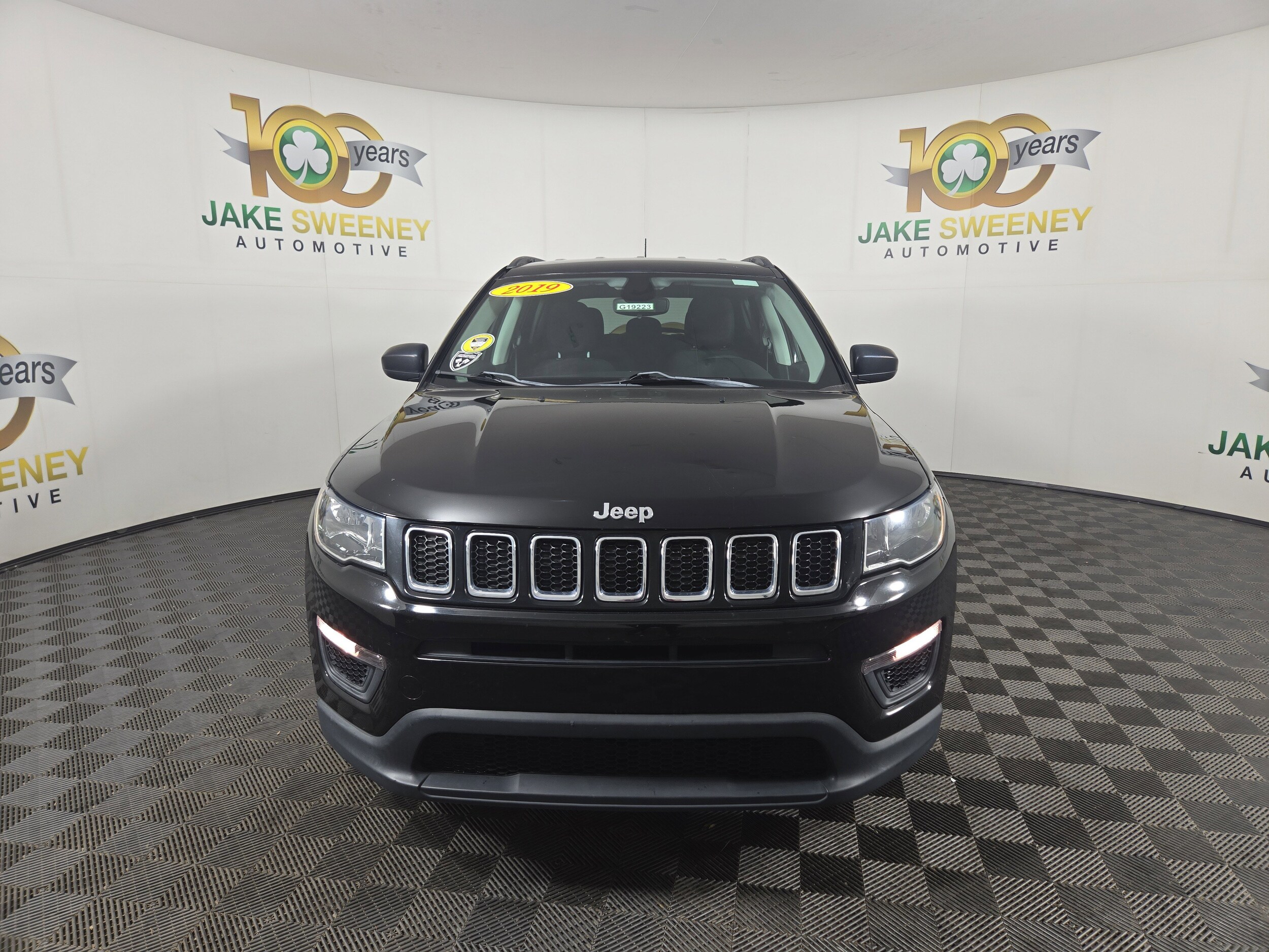 2019 Jeep Compass Sport photo 2