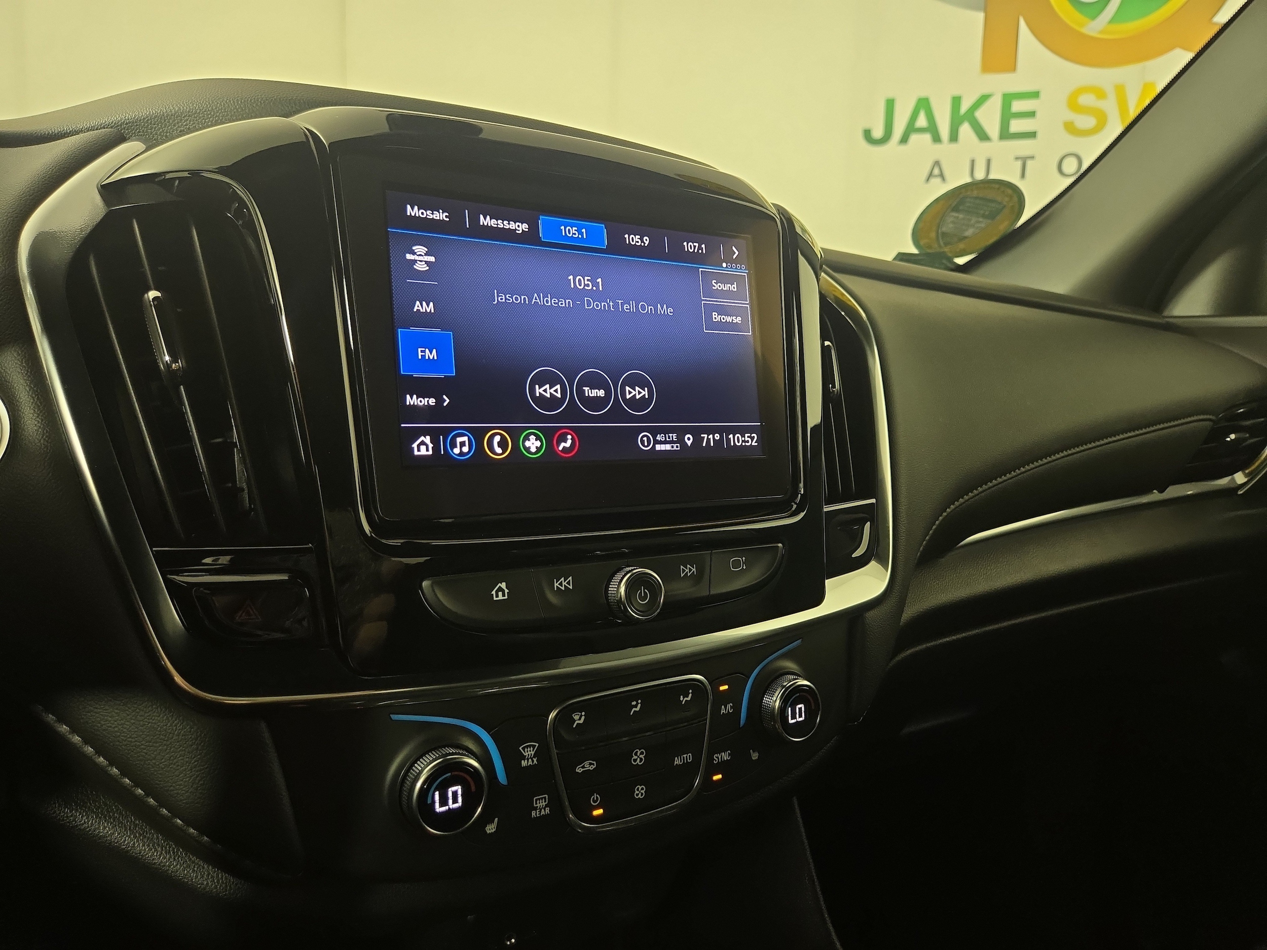 2023 Chevrolet Traverse 1LT - Photo 22