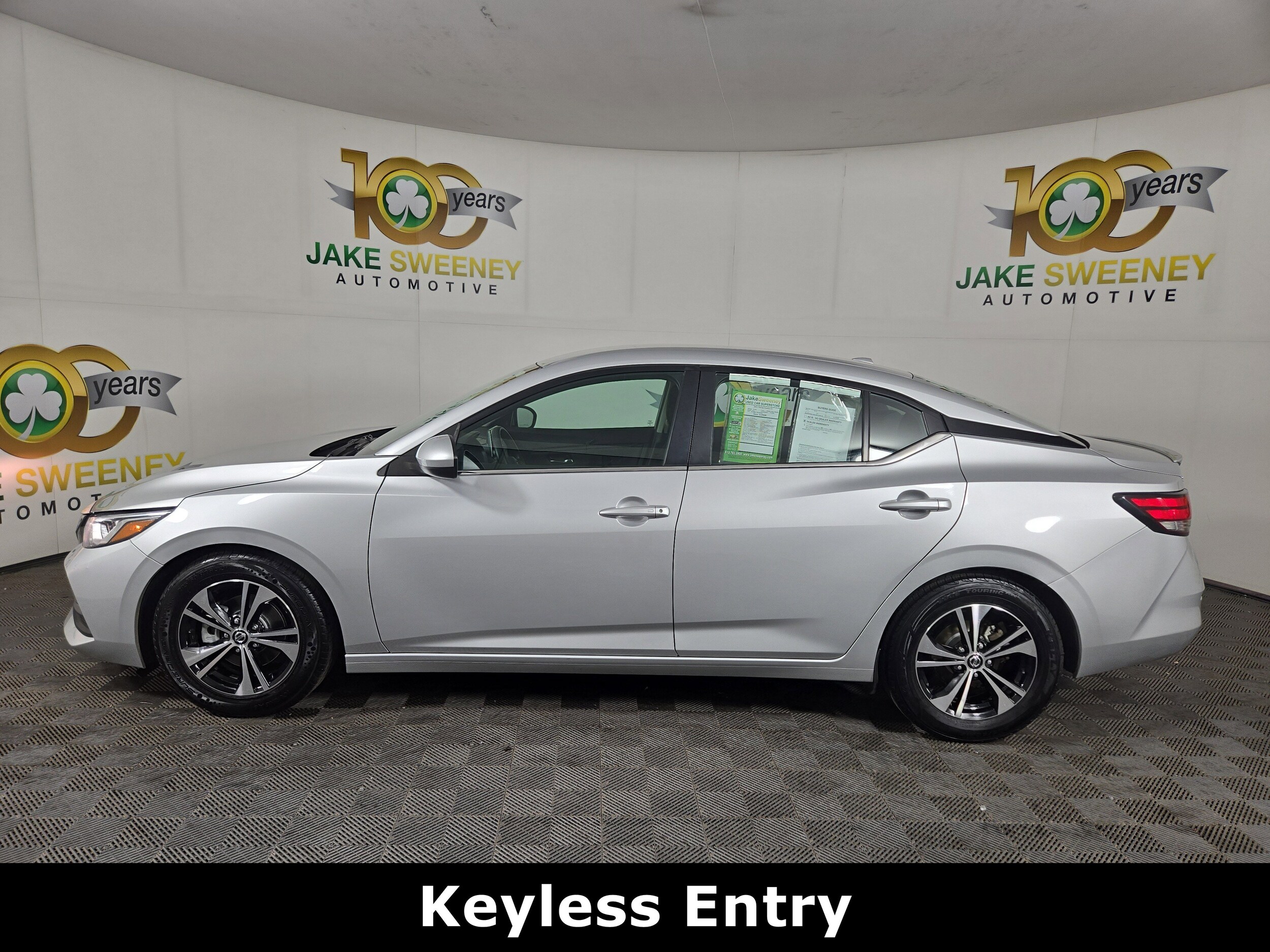 2023 Nissan Sentra SV photo 4