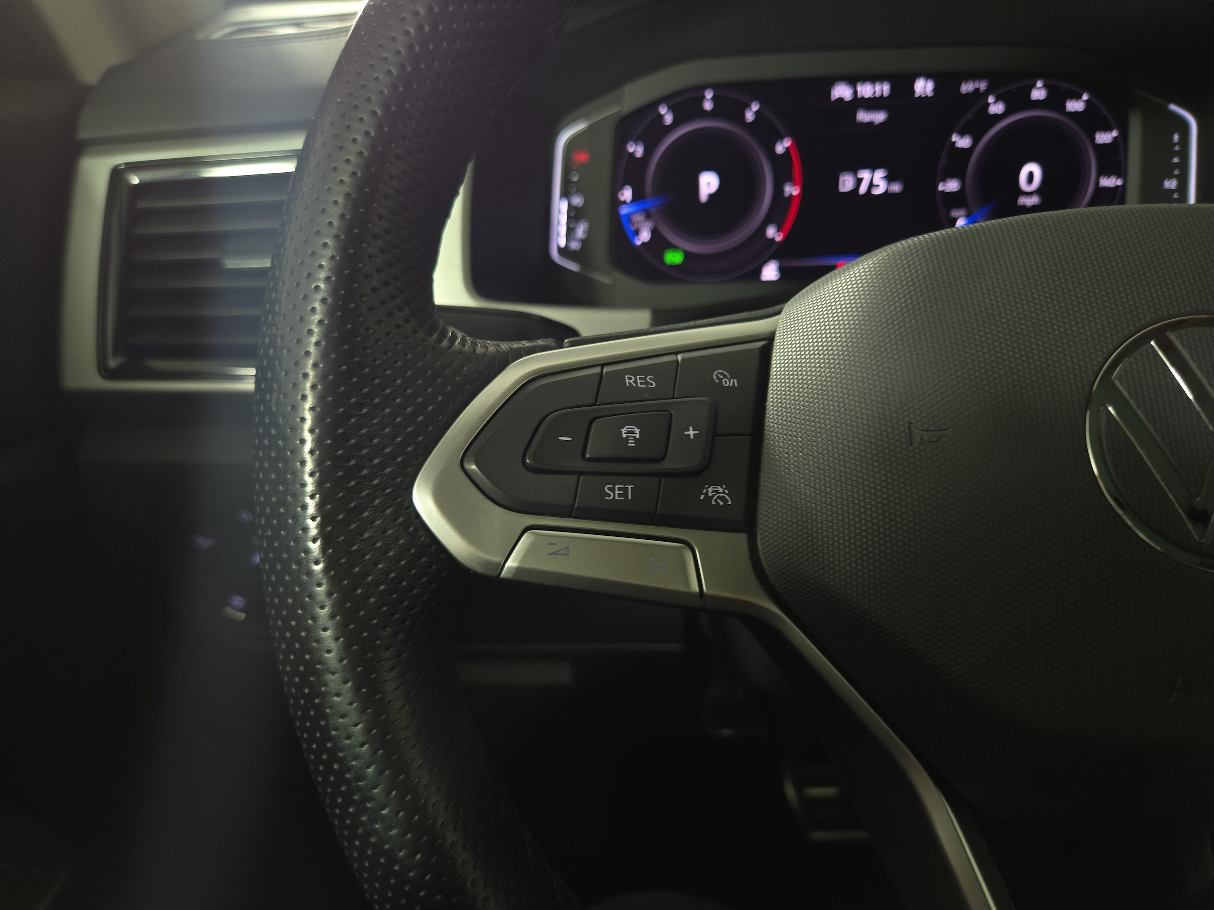 2022 Volkswagen Atlas SEL Premium R-Line - Photo 15
