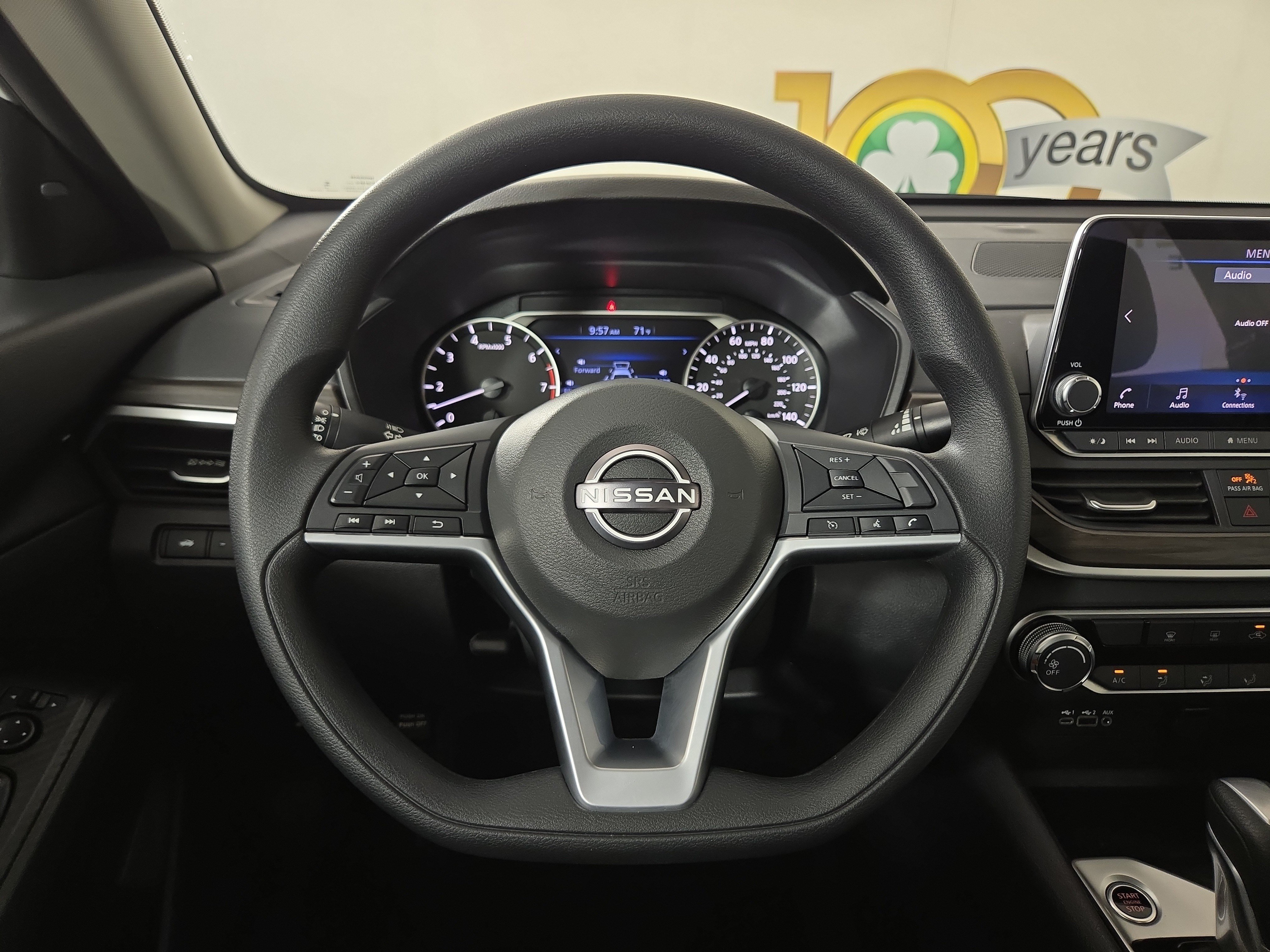 2025 Nissan Altima SV - Photo 14