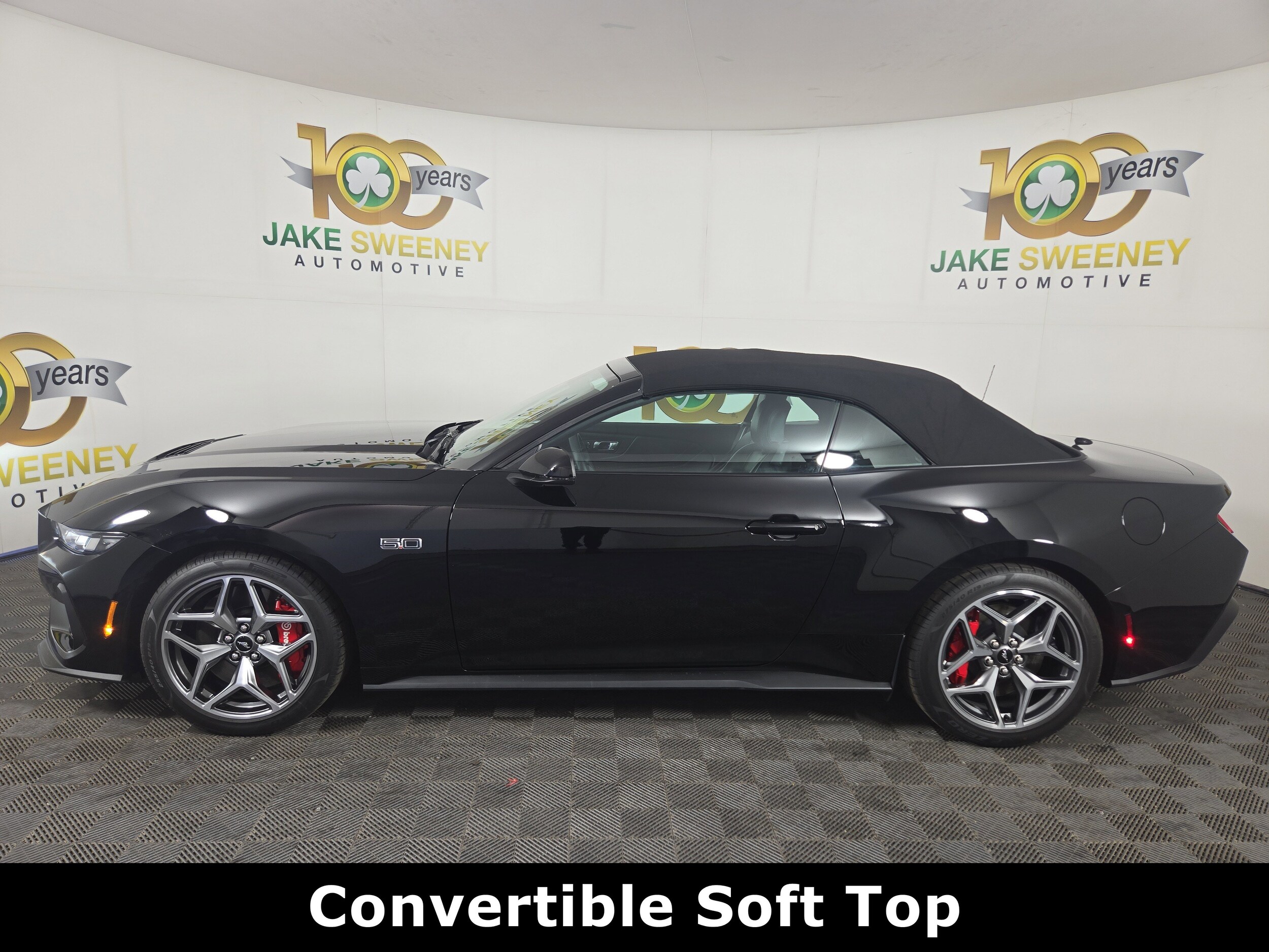 2024 Ford Mustang GT Premium Convertible photo 4