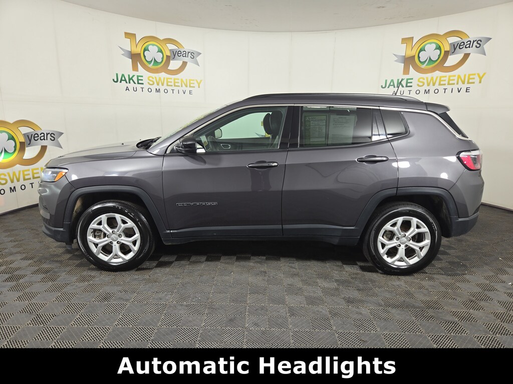 Used 2024 Jeep Compass Latitude SUV