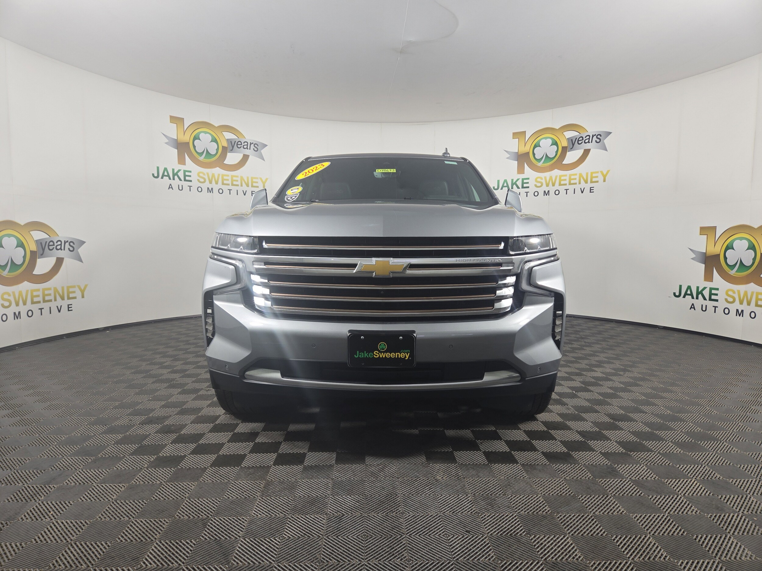 2023 Chevrolet Tahoe High Country photo 2