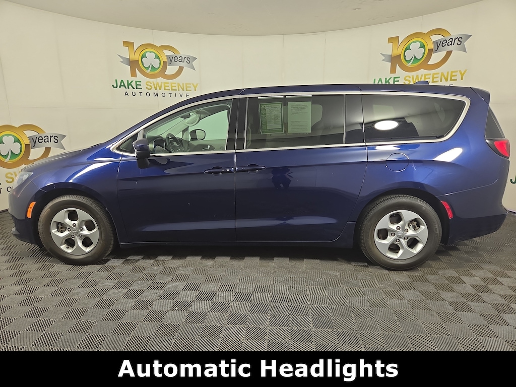 Used 2017 Chrysler Pacifica LX Van