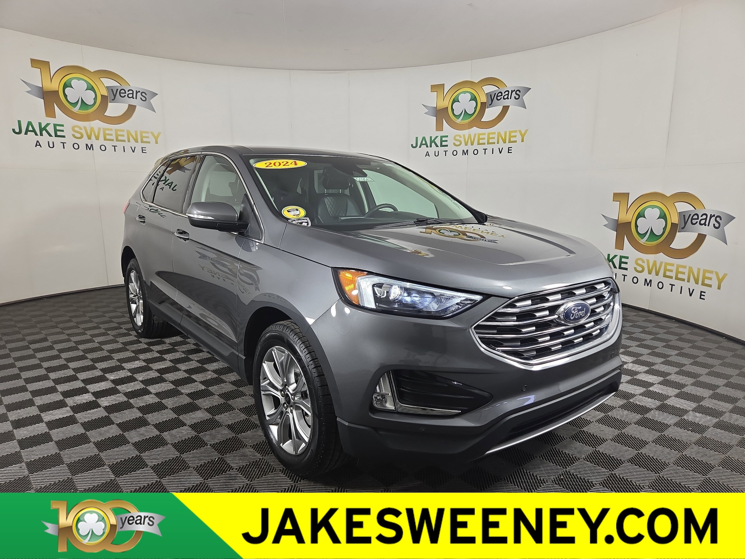 2024 Ford Edge Titanium's photo