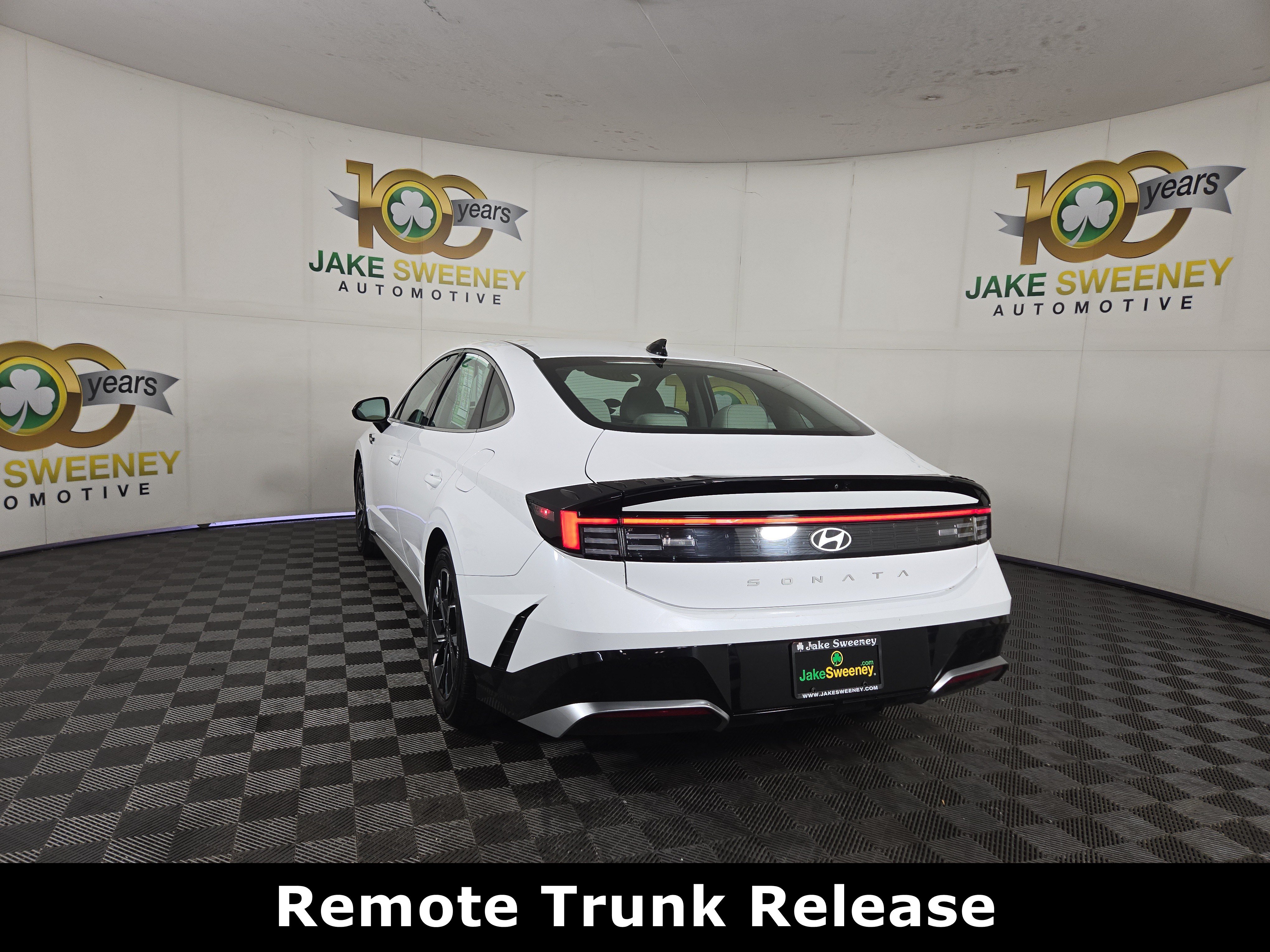 2025 Hyundai Sonata SEL - Photo 6