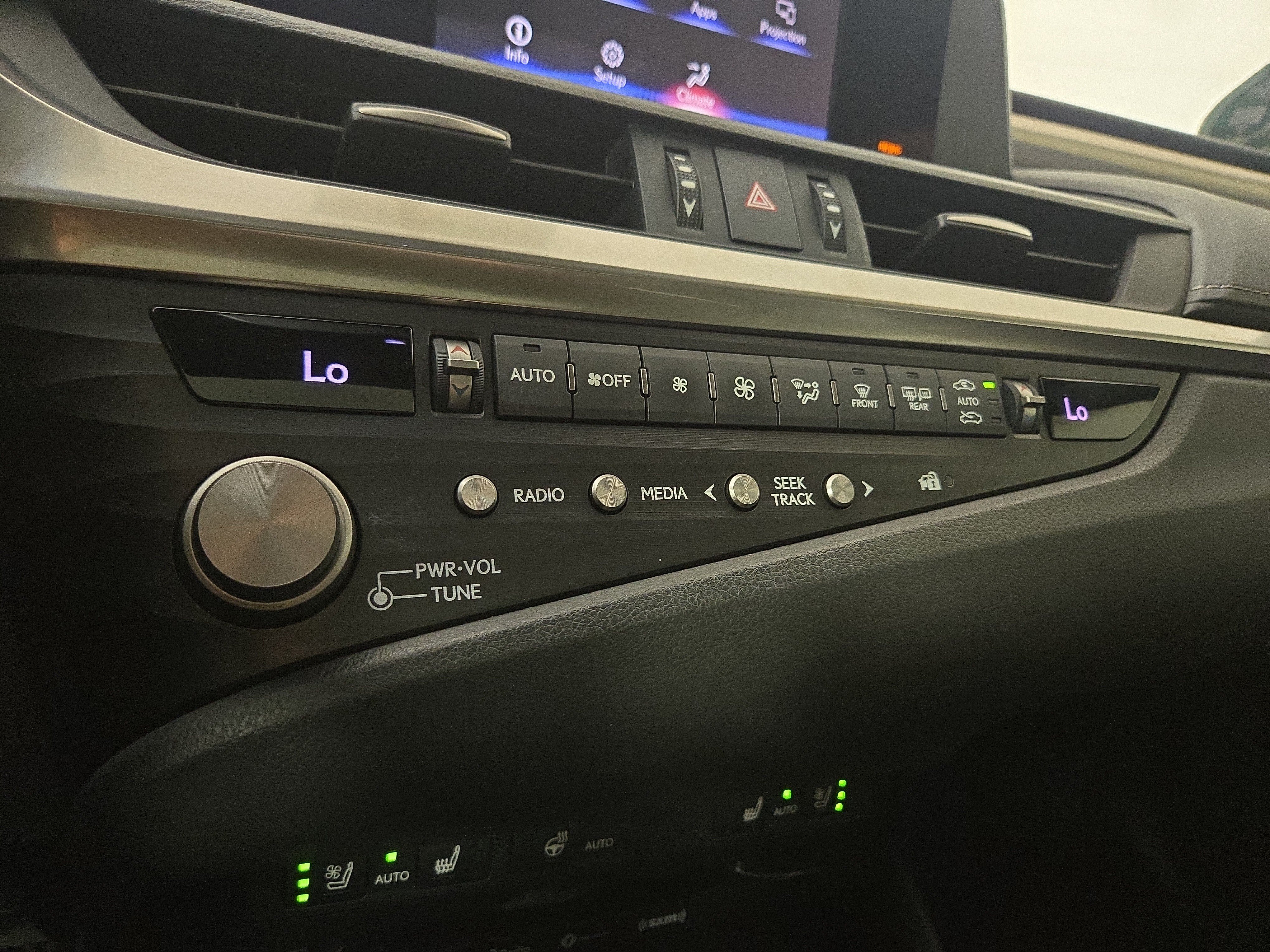 2021 Lexus ES F SPORT - Photo 26