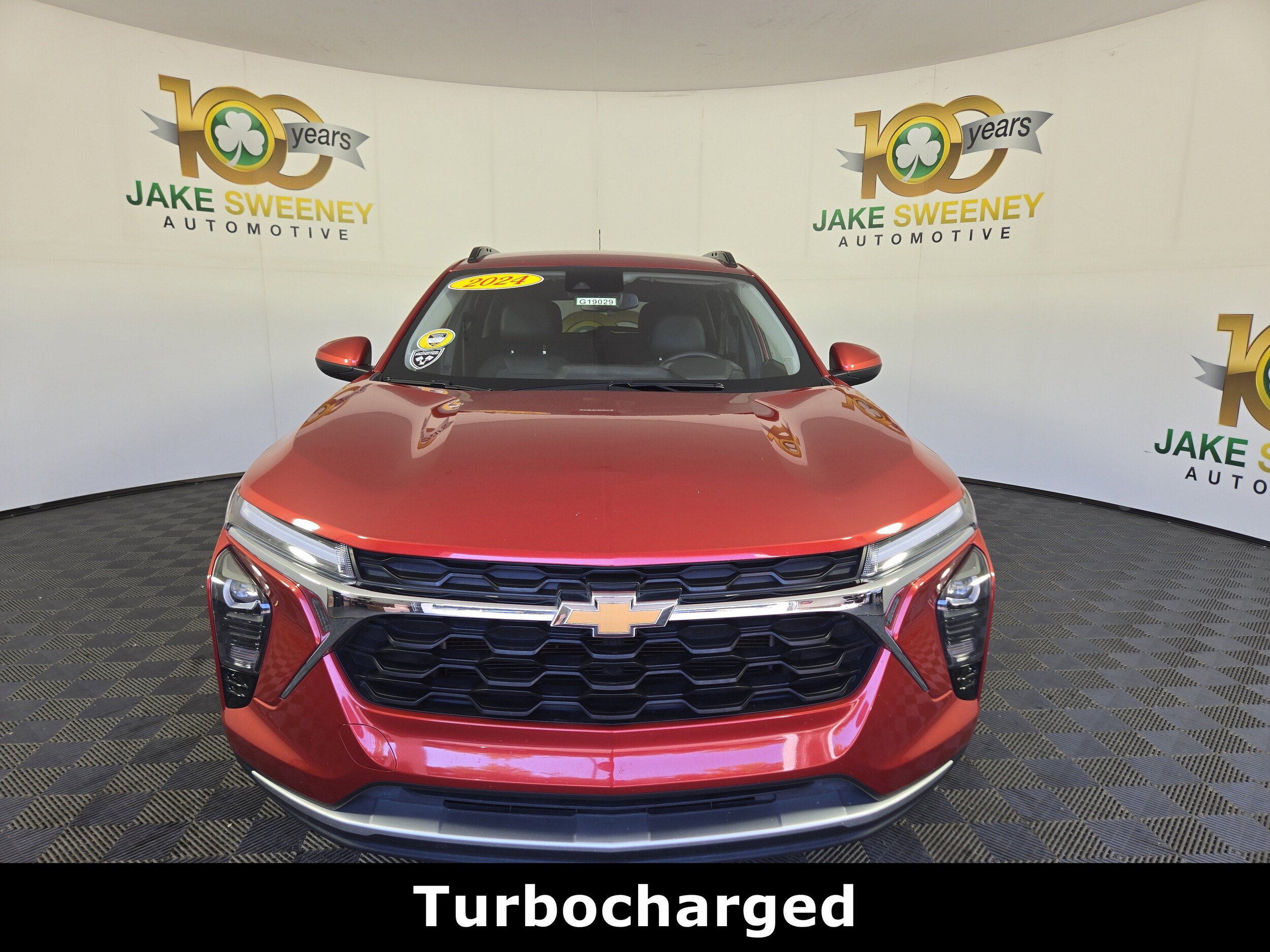 2024 Chevrolet Trax LT photo 2