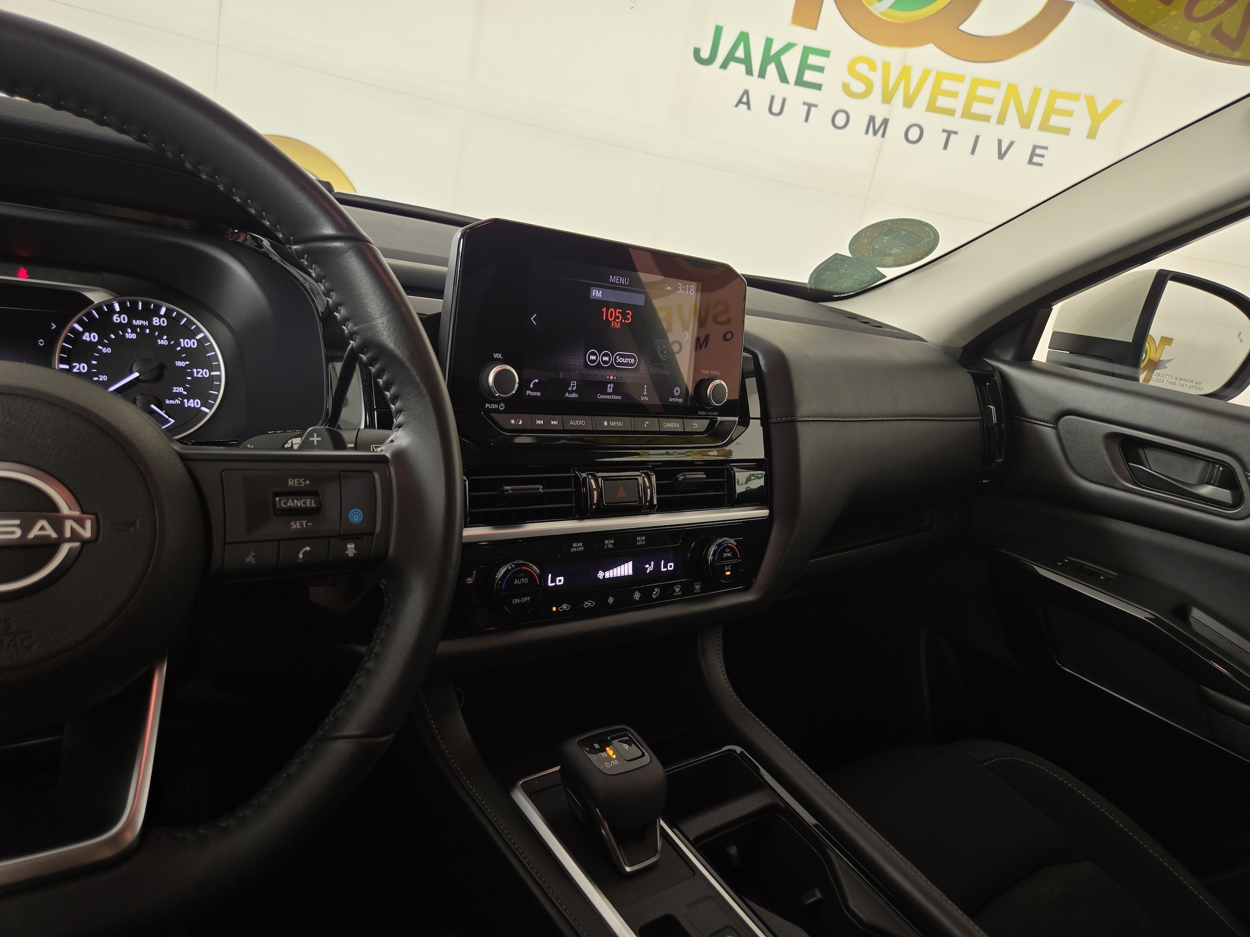 2024 Nissan Pathfinder SV - Photo 24