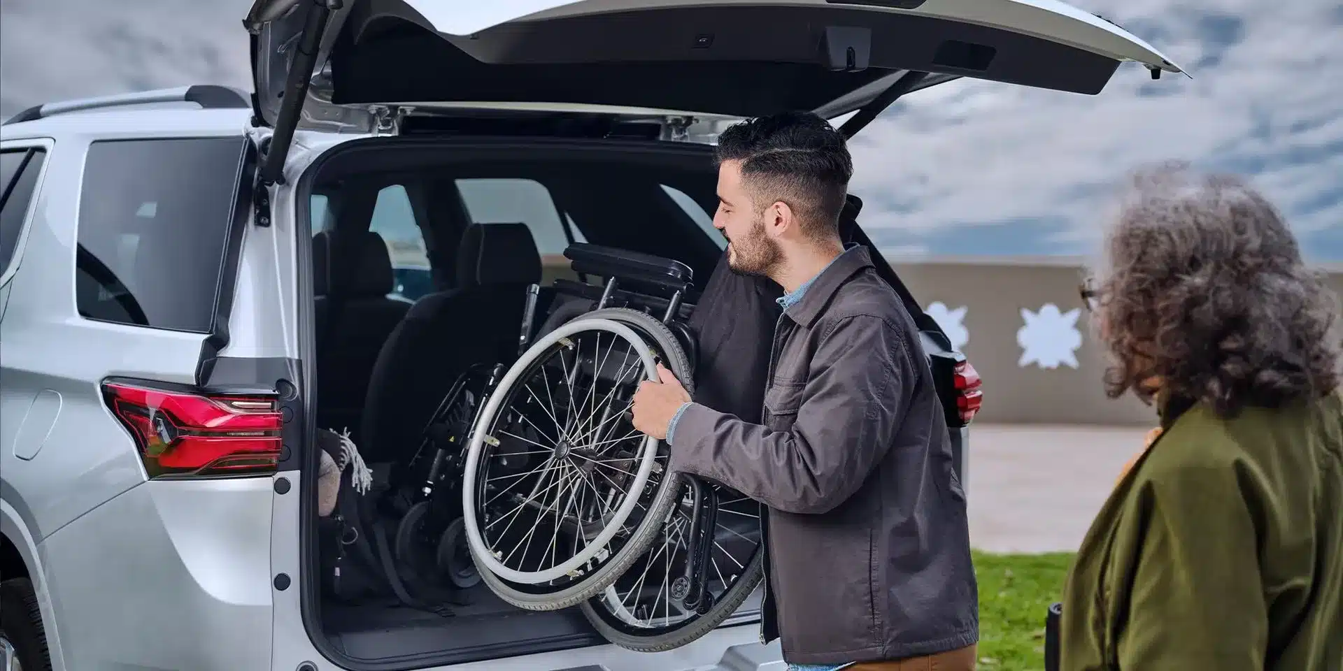 2023 Chevrolet Traverse Style and Comfort Features