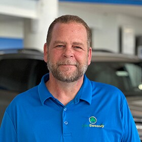 Staff member Mike Adams from ID_b67ce9c6e179