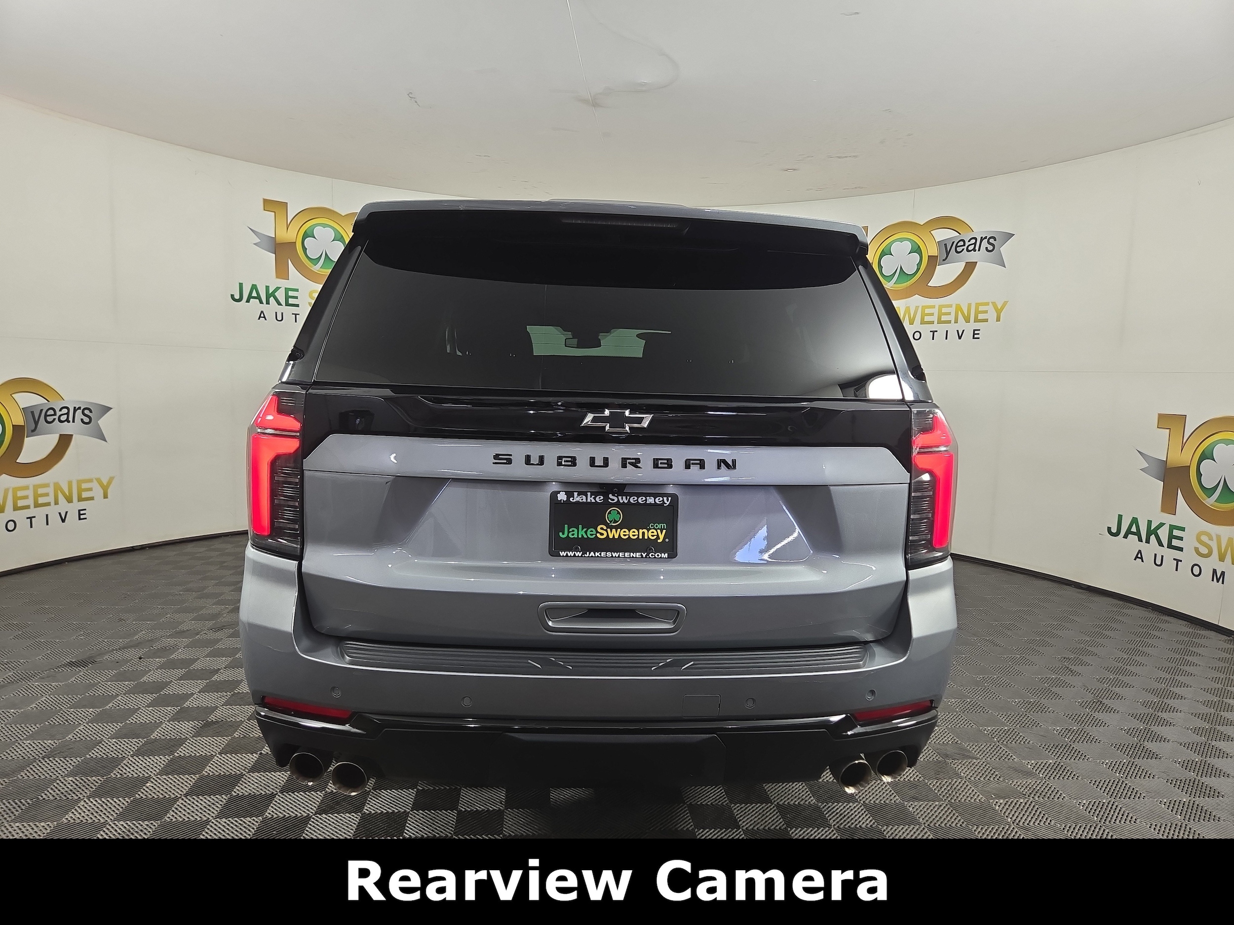 2025 Chevrolet Suburban Z71 - Photo 7