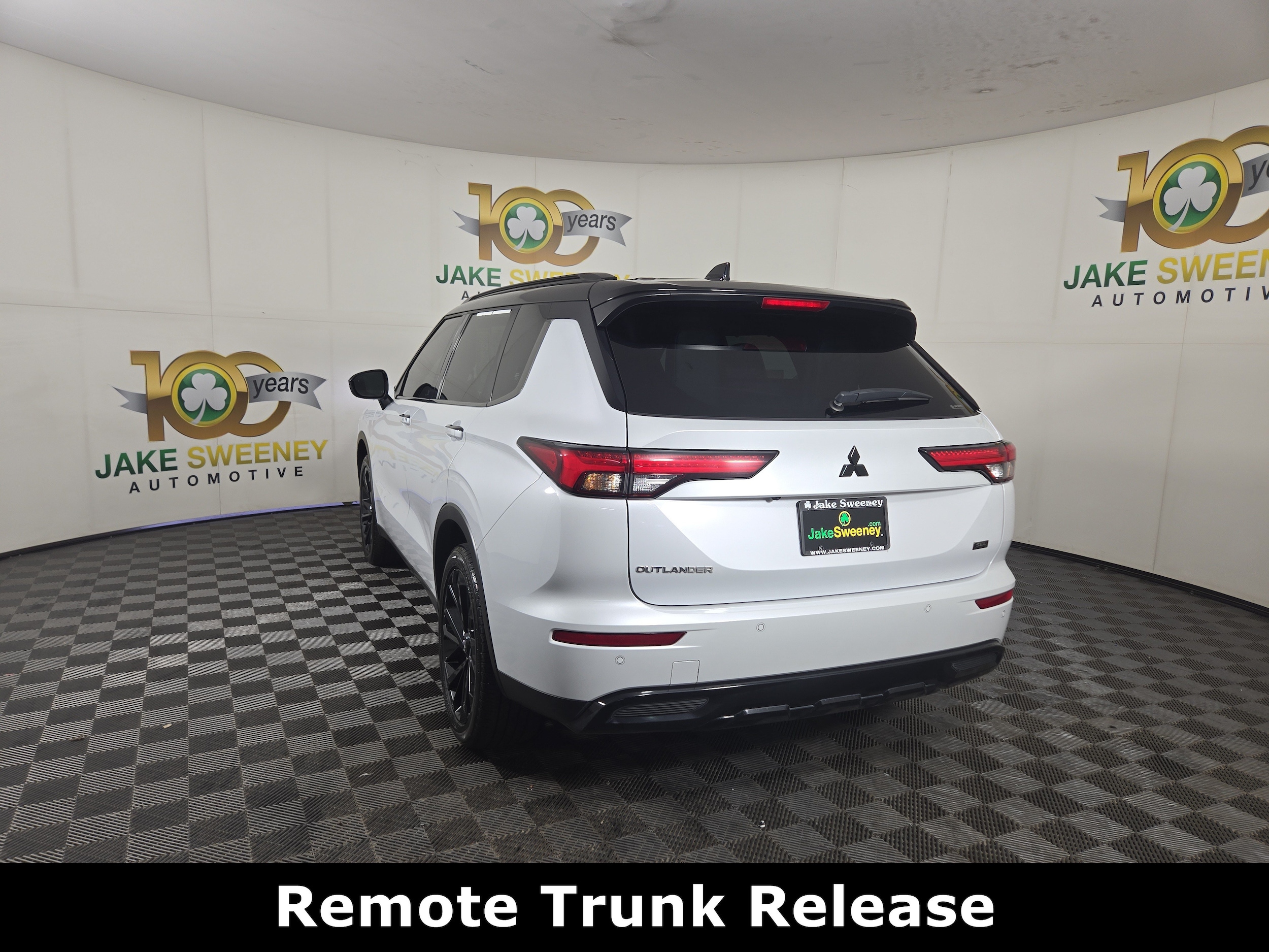 2024 Mitsubishi Outlander SEL Black Edition - Photo 6