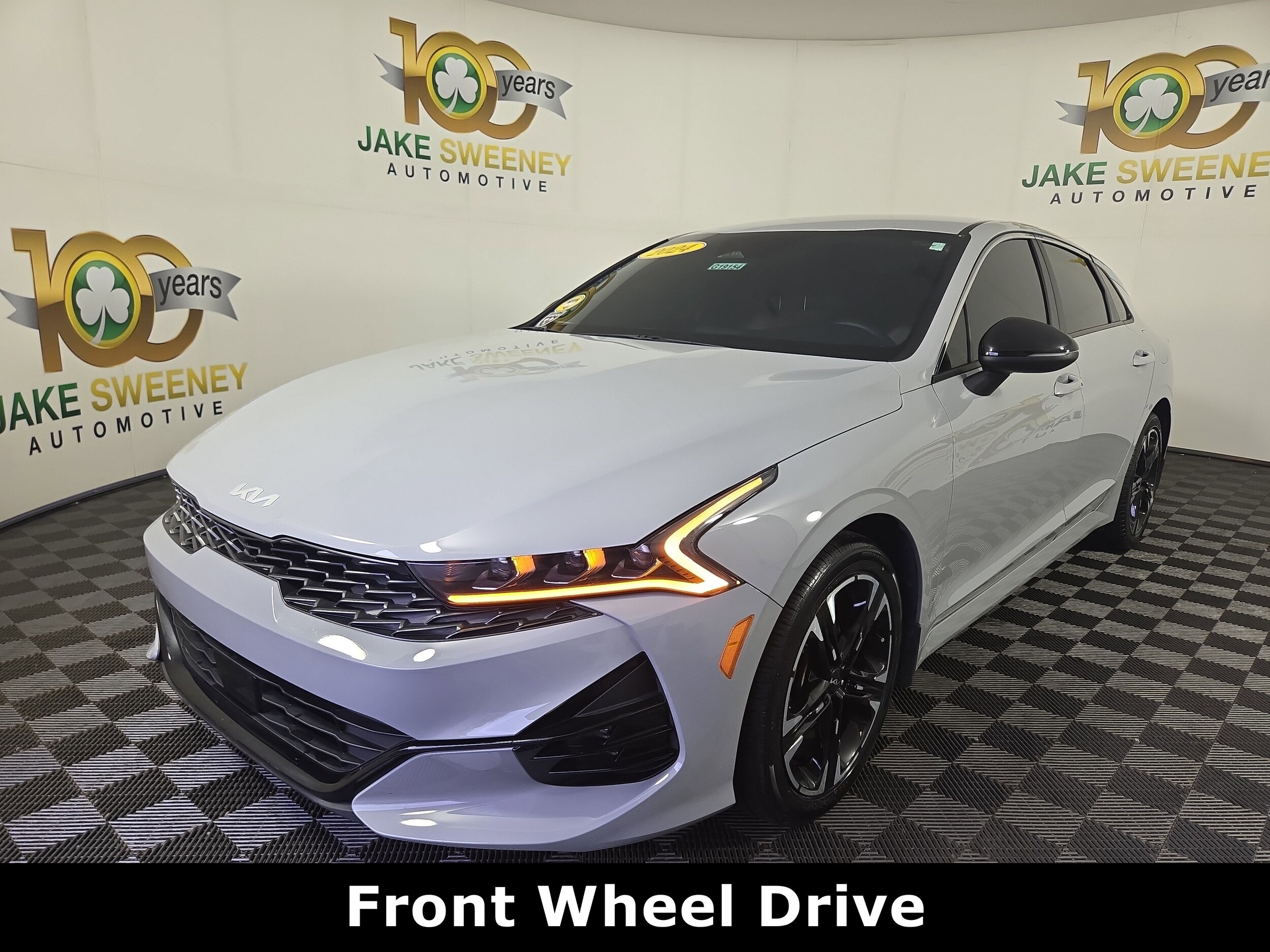 2024 Kia K5 GT-Line photo 3