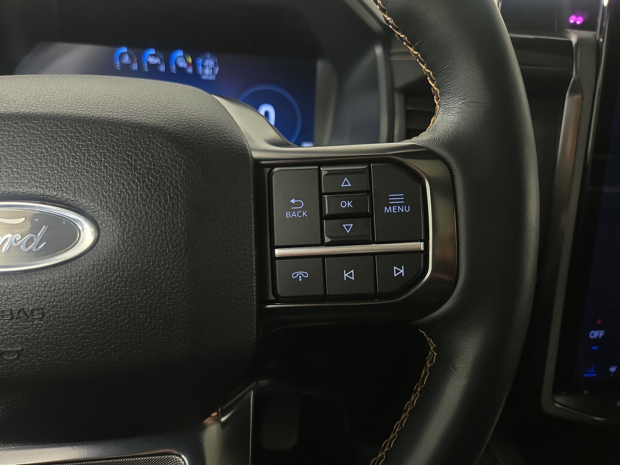 2024 Ford Expedition MAX Platinum - Photo 17