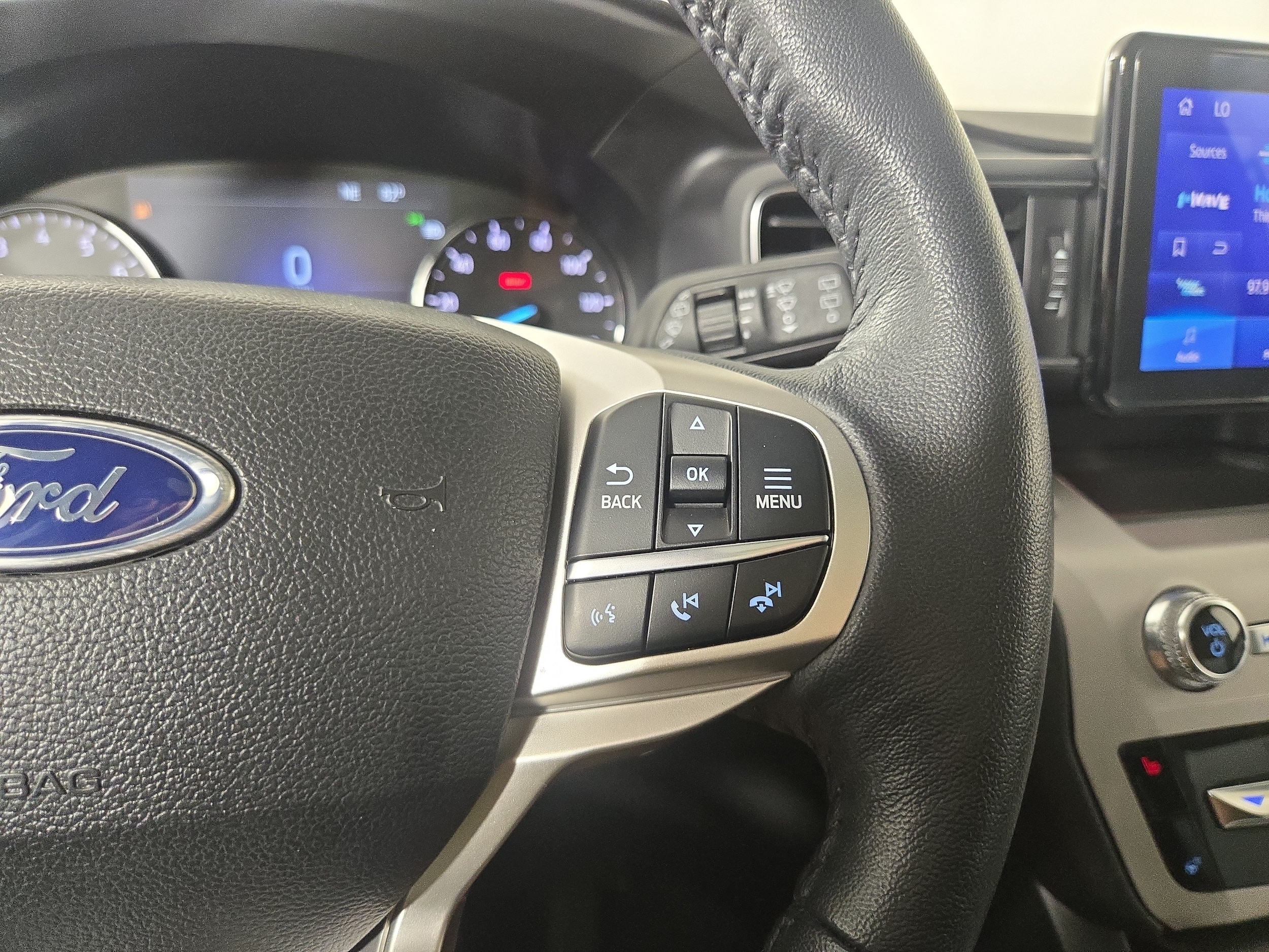 2024 Ford Explorer XLT - Photo 17