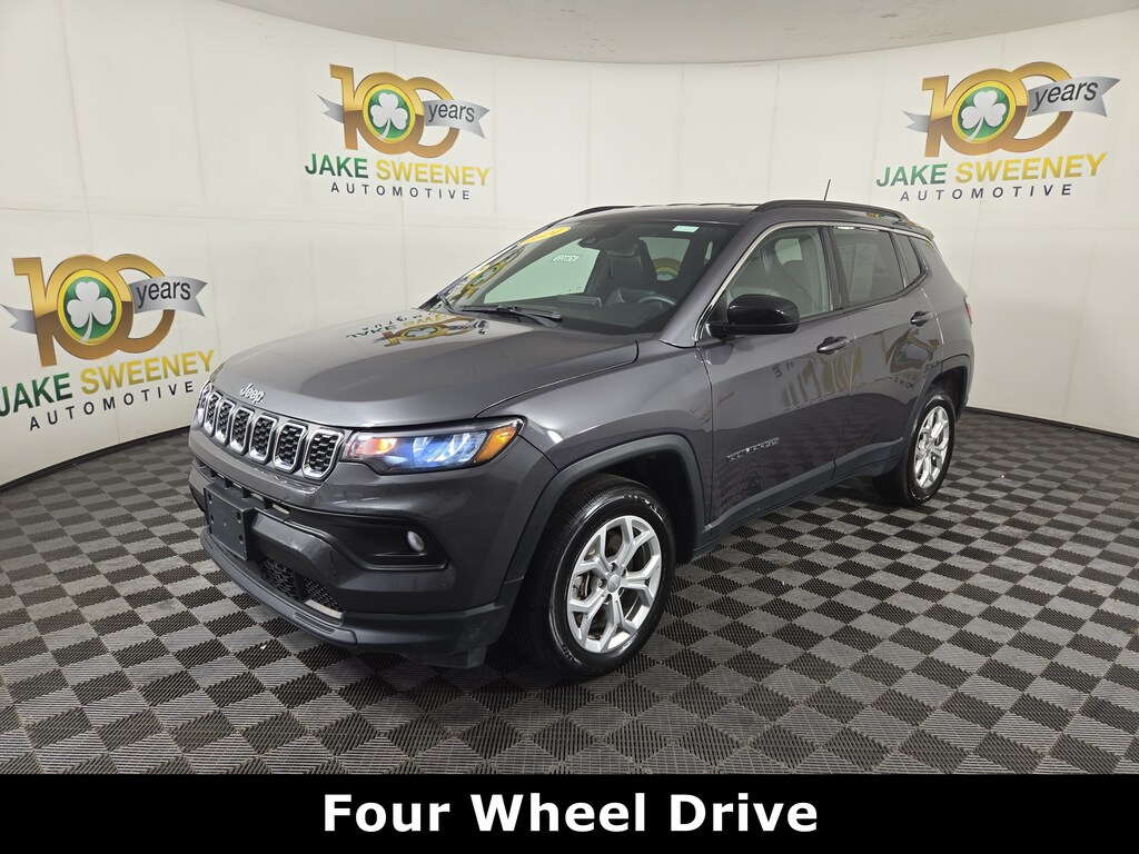 Used 2024 Jeep Compass Latitude SUV