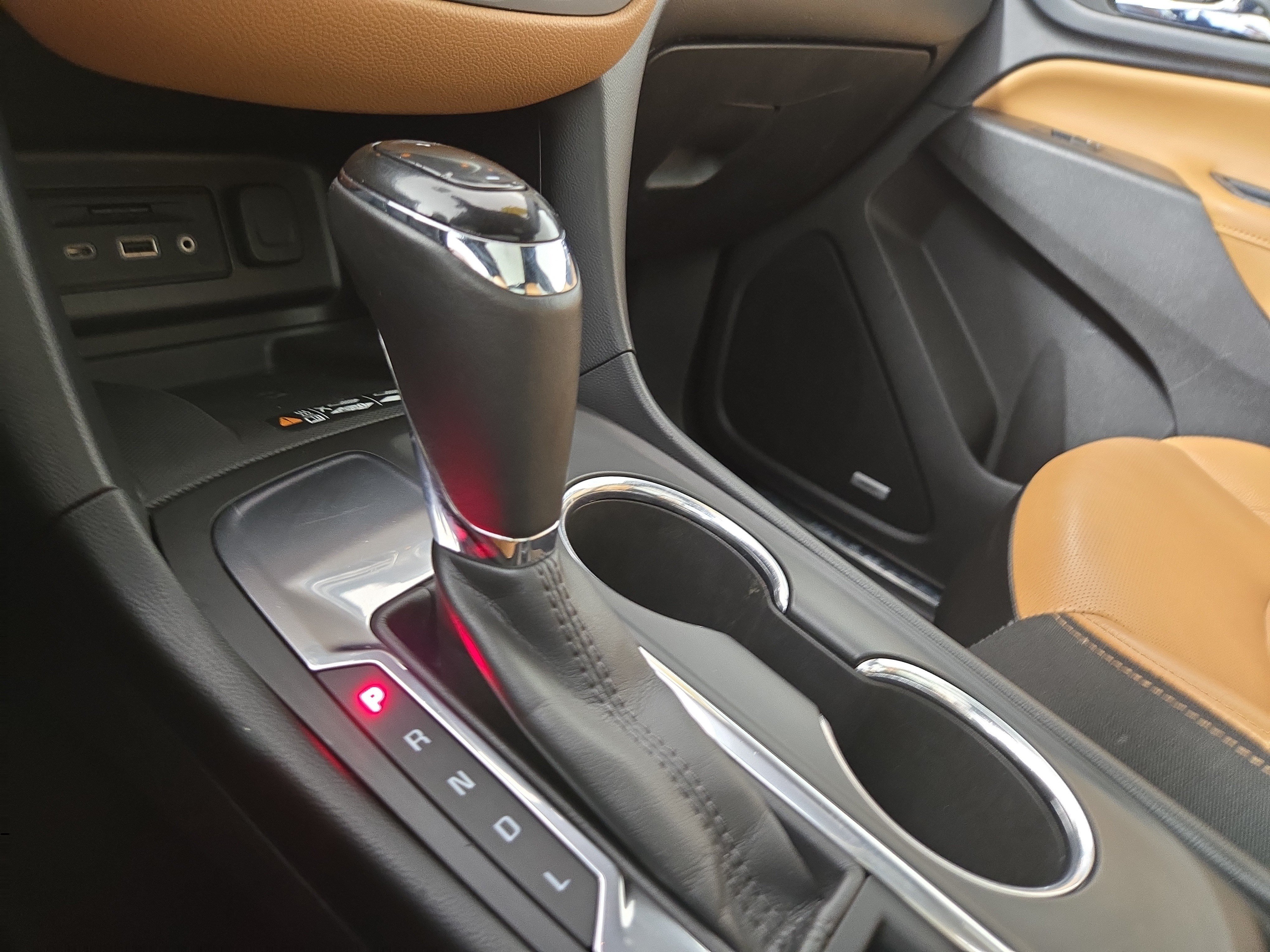 2019 Chevrolet Equinox Premier - Photo 24