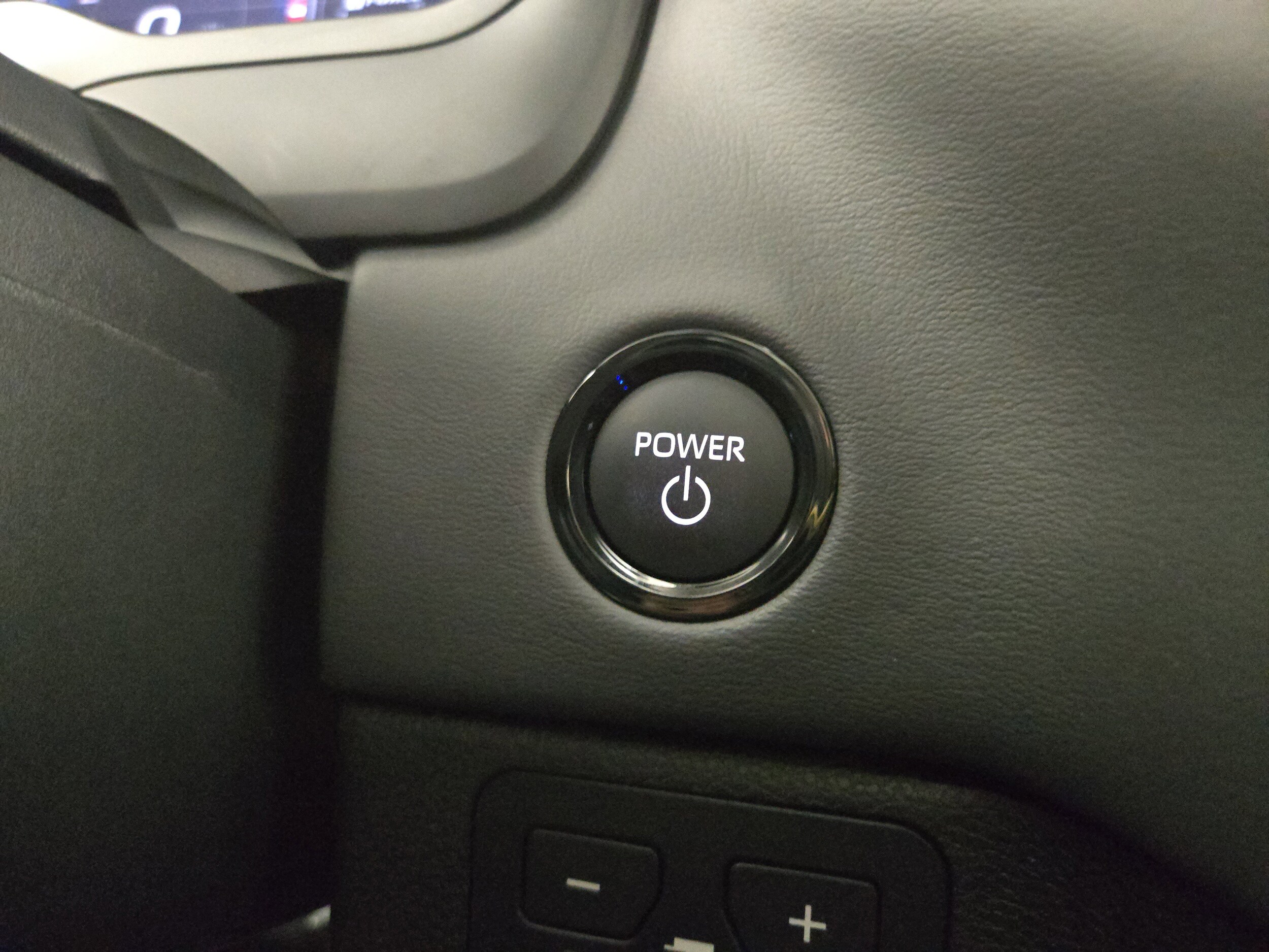2025 Toyota Sequoia Platinum - Photo 26