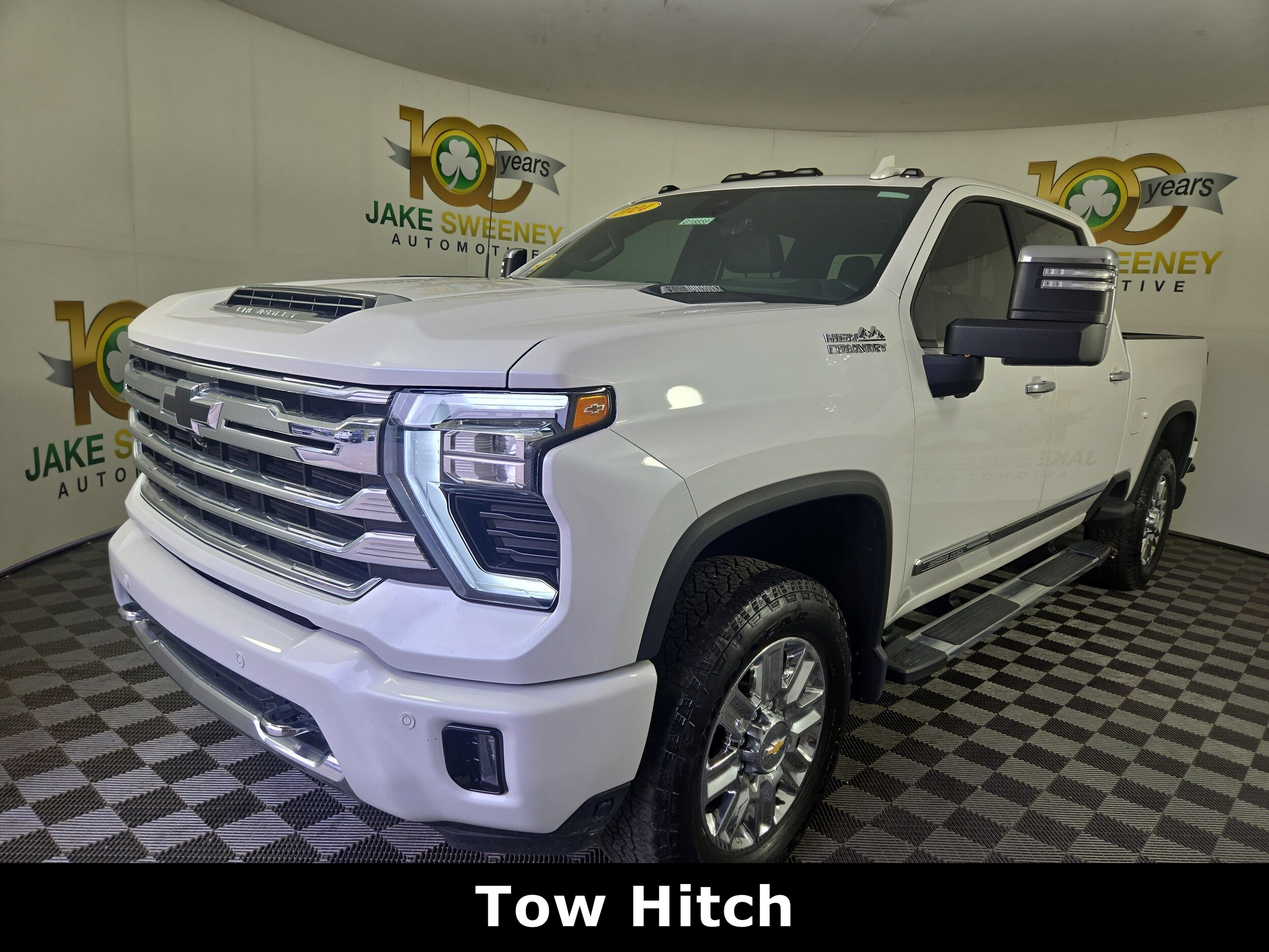 2024 Chevrolet Silverado 3500HD High Country photo 3