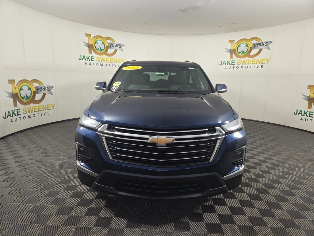Used 2023 Chevrolet Traverse LT Cloth SUV