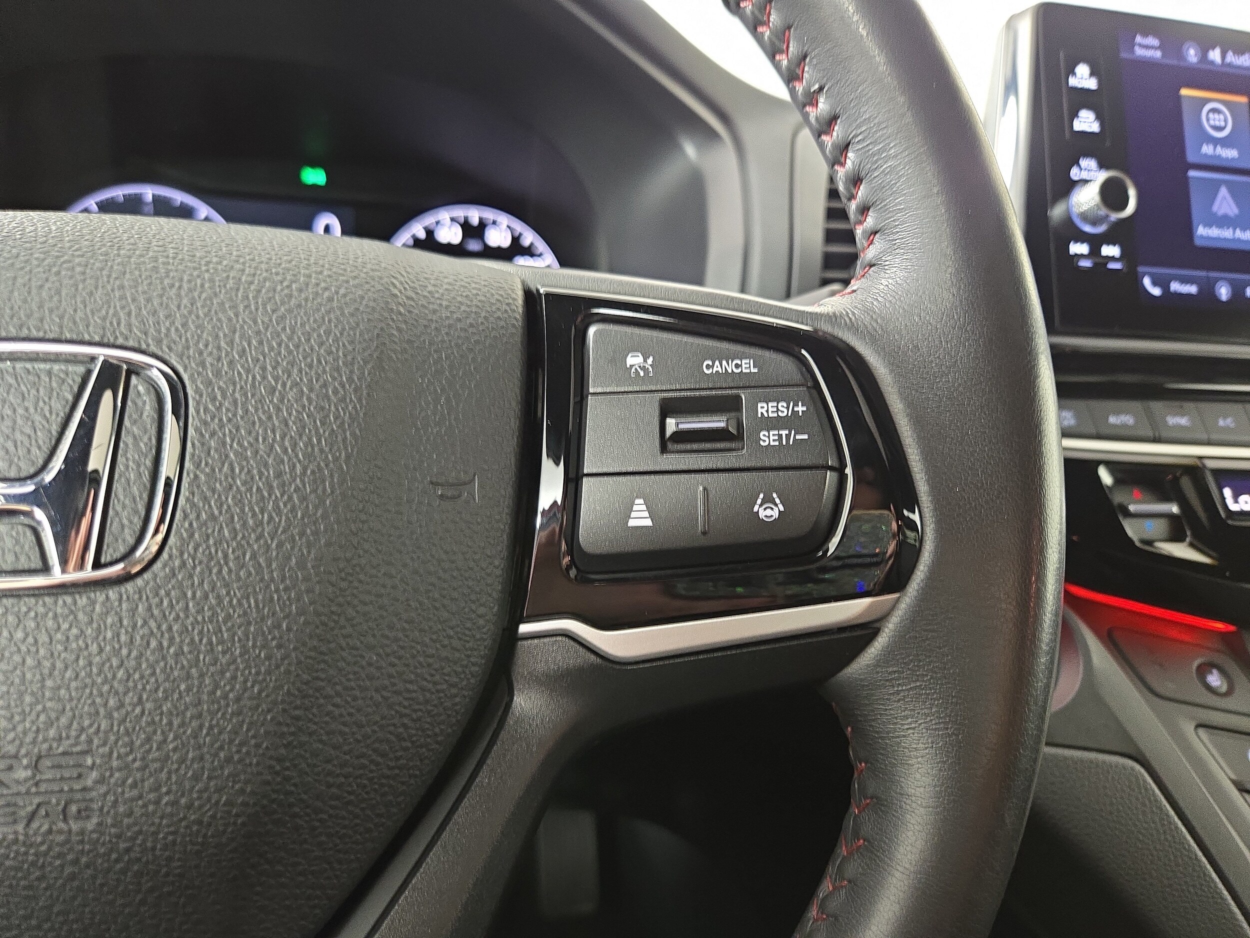 2025 Honda Odyssey Sport L - Photo 17