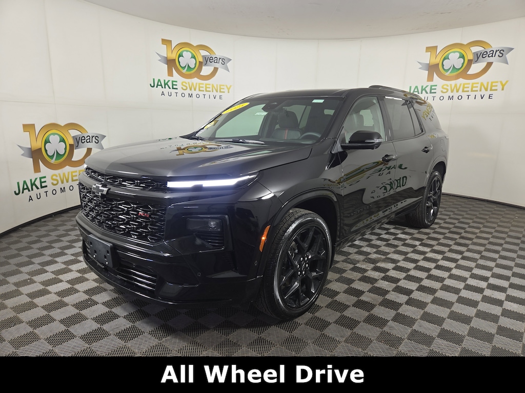 Used 2025 Chevrolet Traverse RS SUV
