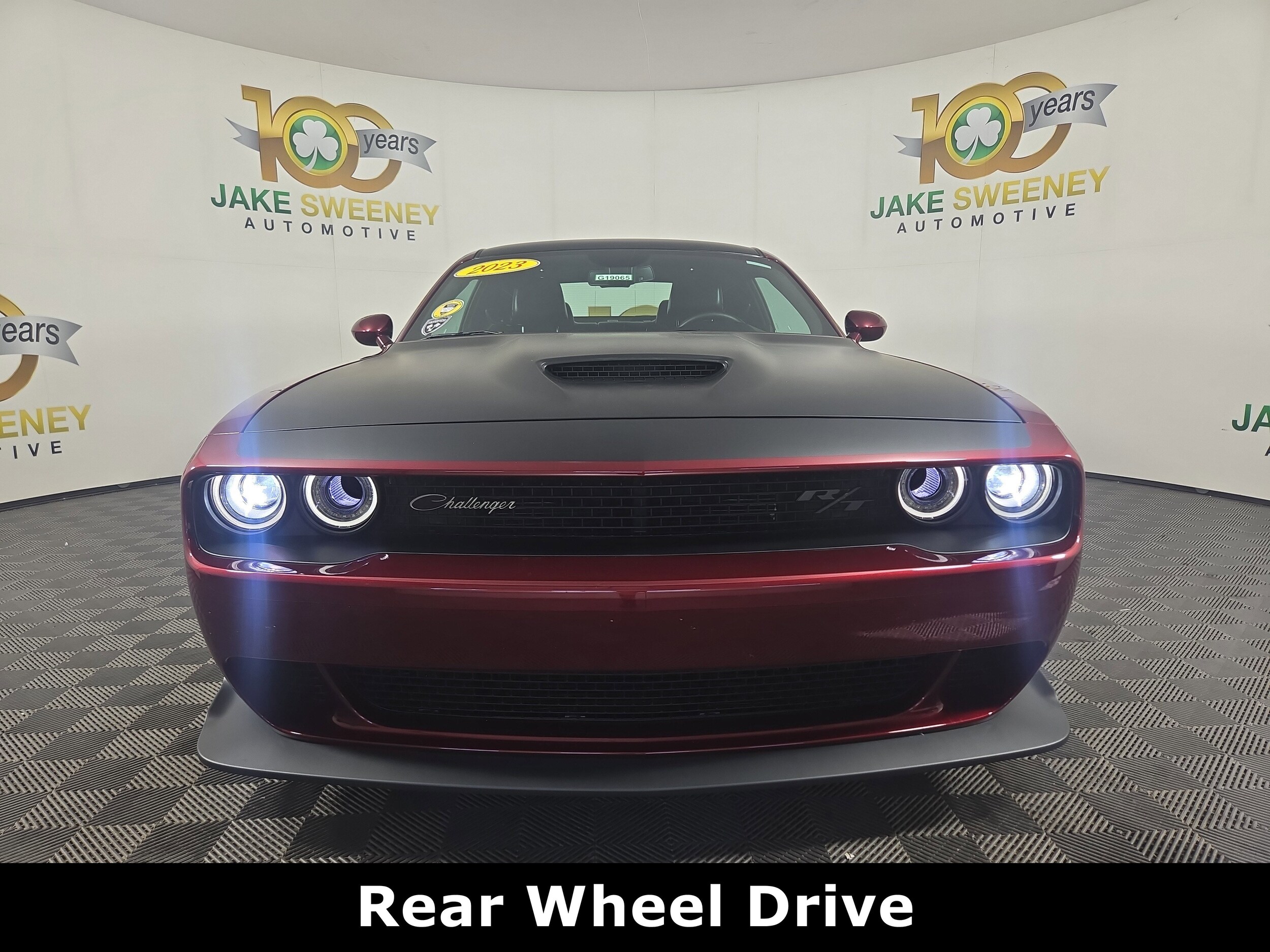 2023 Dodge Challenger R/T Scat Pack Widebody photo 2
