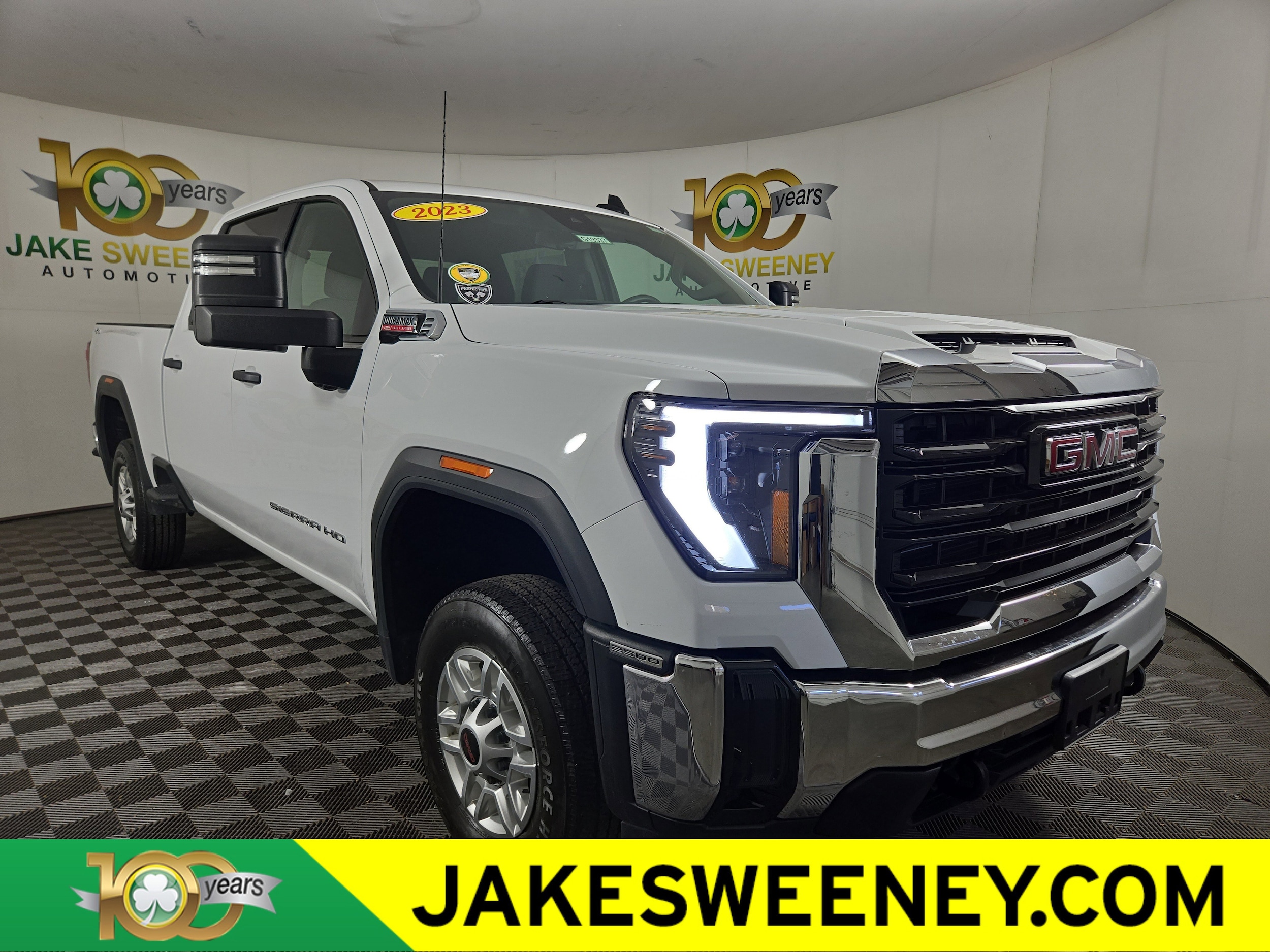 2024 GMC Sierra 2500HD Pro's photo