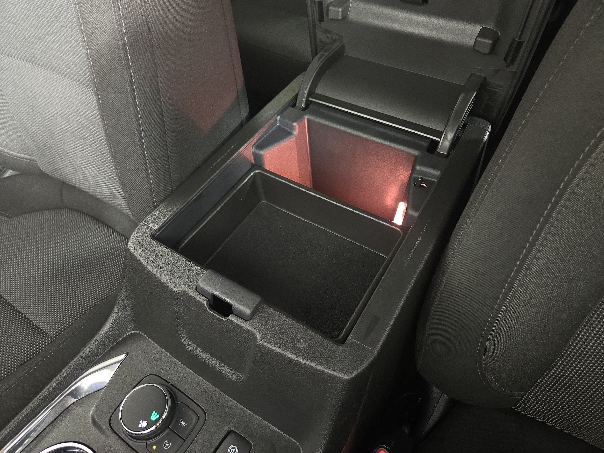 2023 Chevrolet Traverse 1LT - Photo 29