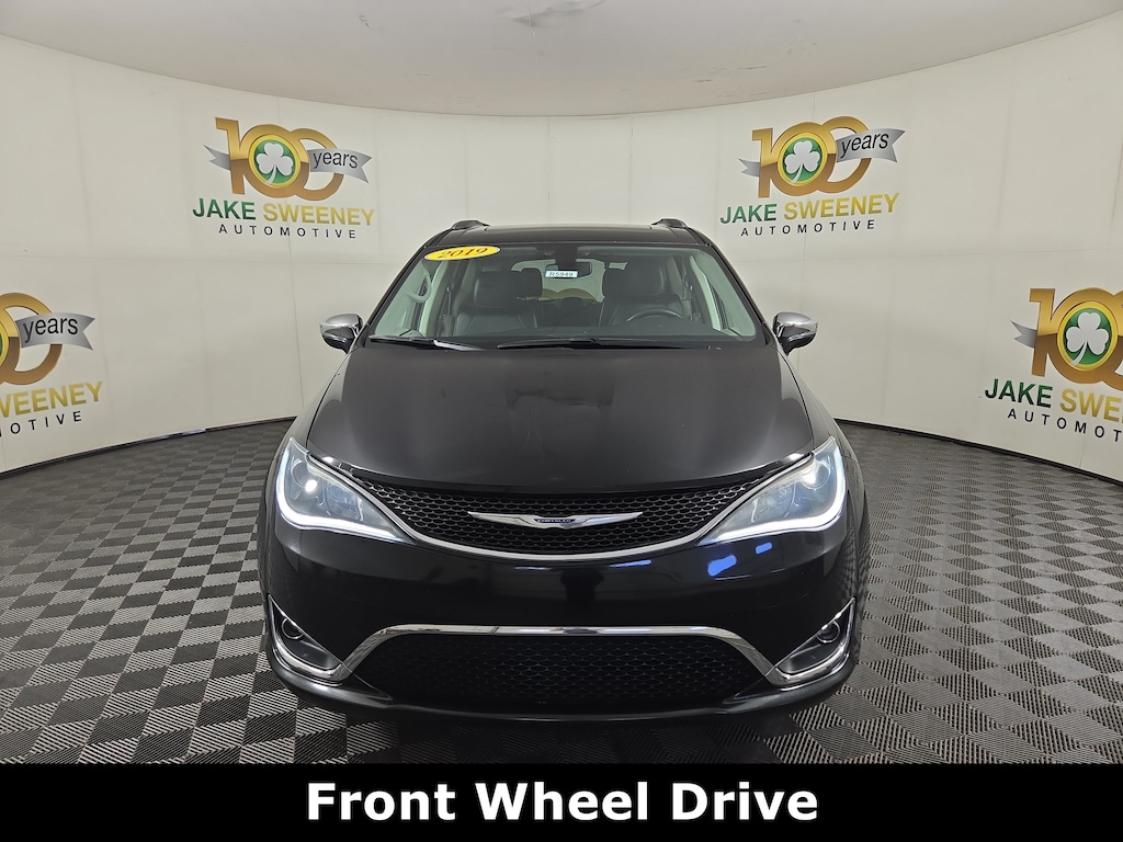 Used 2019 Chrysler Pacifica Limited Van Passenger Van
