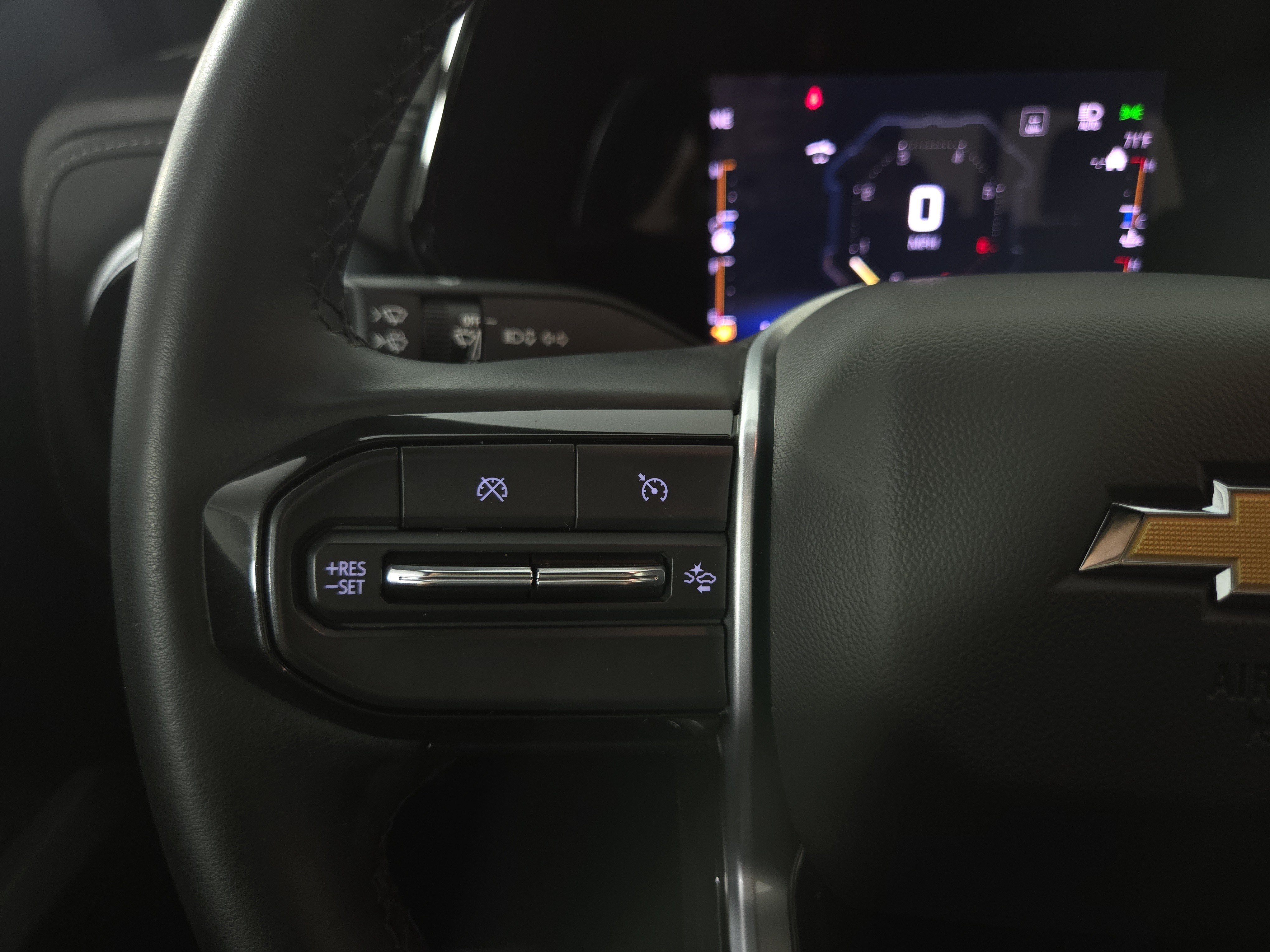 2023 Chevrolet Colorado LT - Photo 15