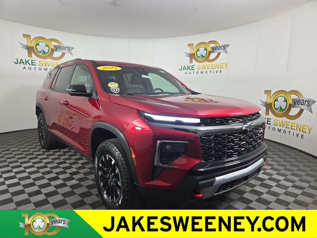 Used 2025 Chevrolet Traverse Z71 SUV