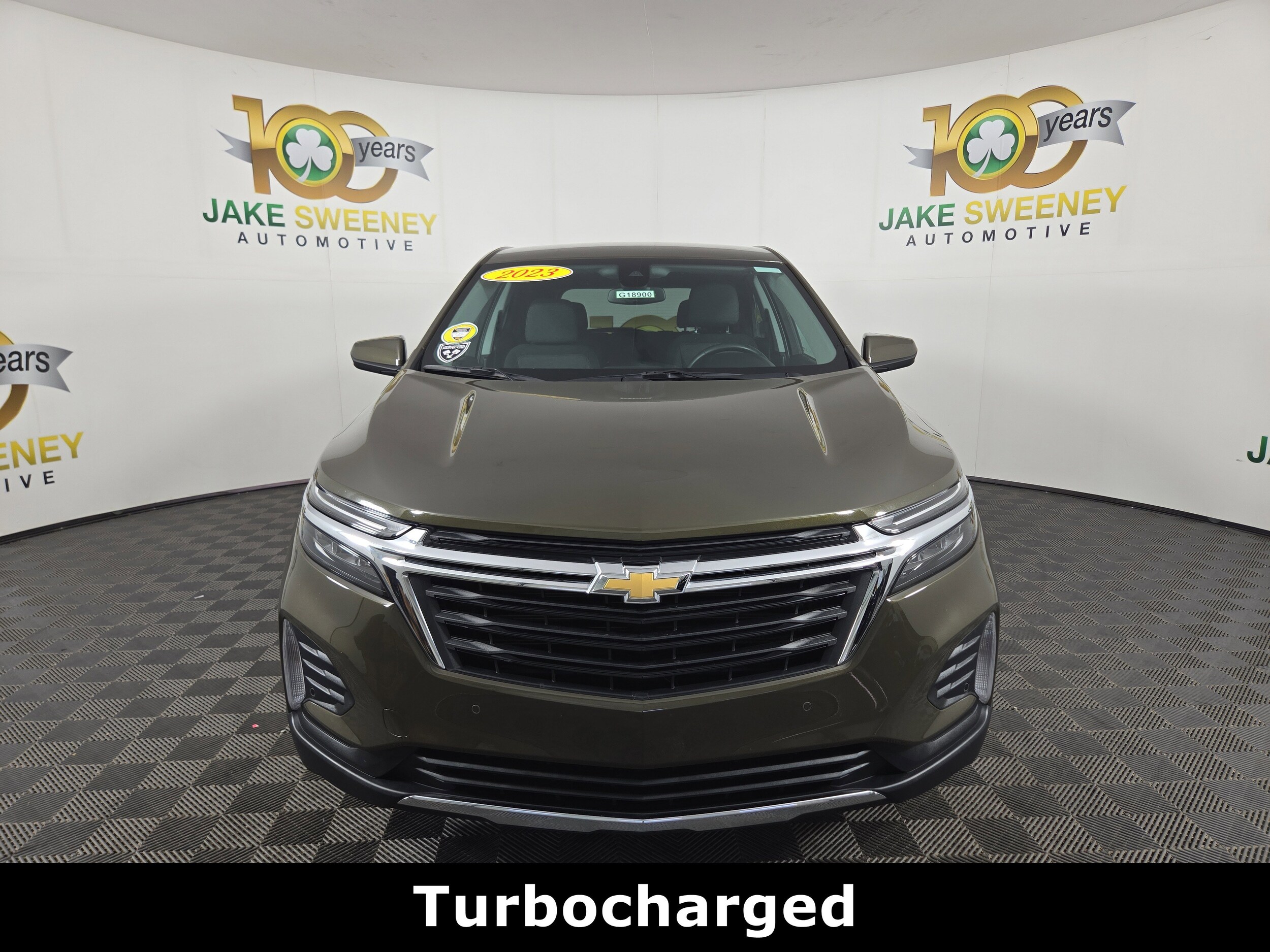 2023 Chevrolet Equinox LT photo 2