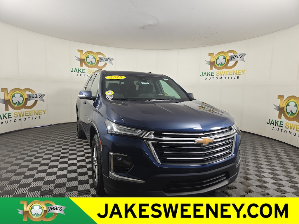 Used 2023 Chevrolet Traverse LT Cloth SUV