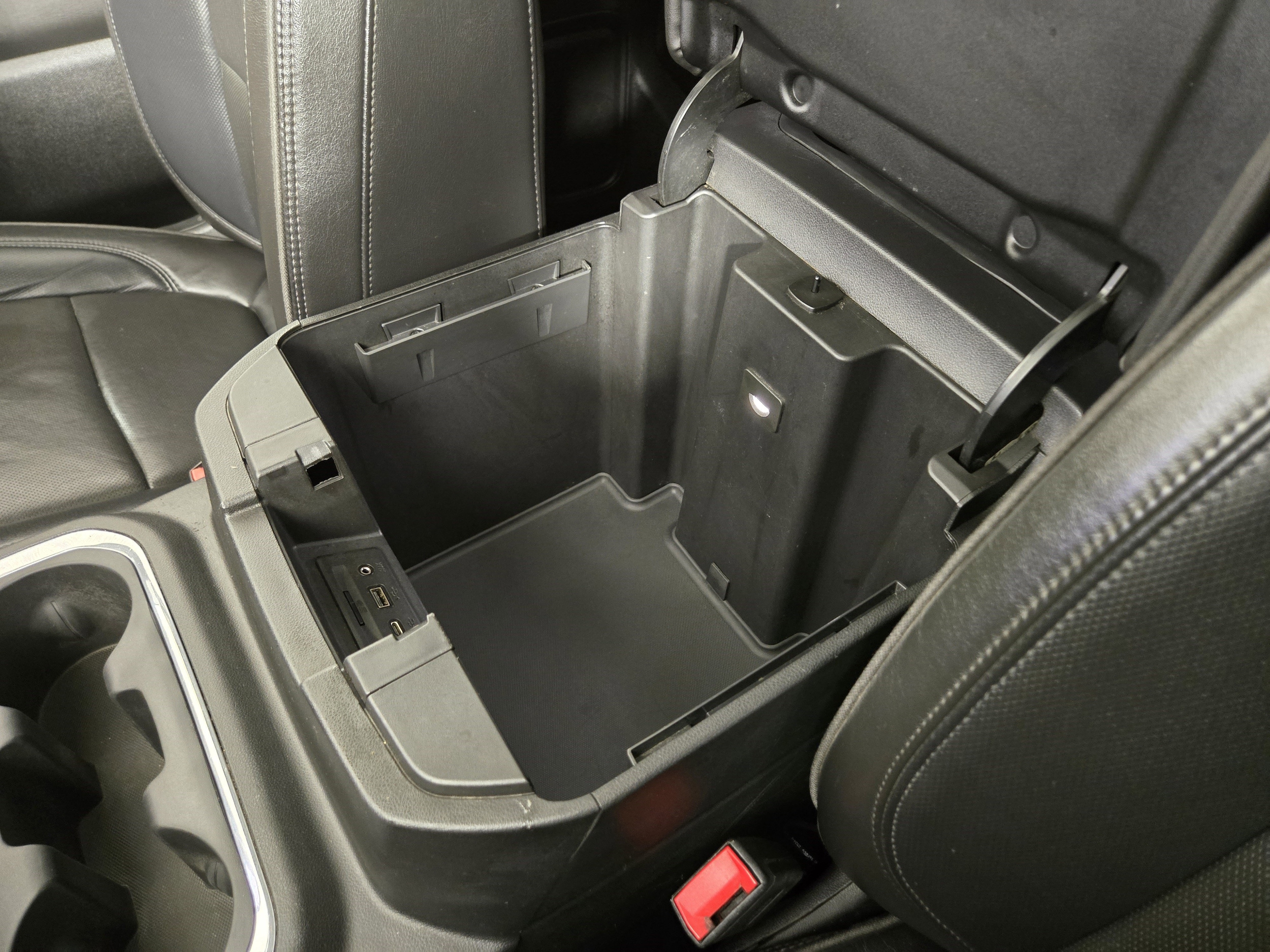 2021 Chevrolet Silverado 3500HD High Country - Photo 29