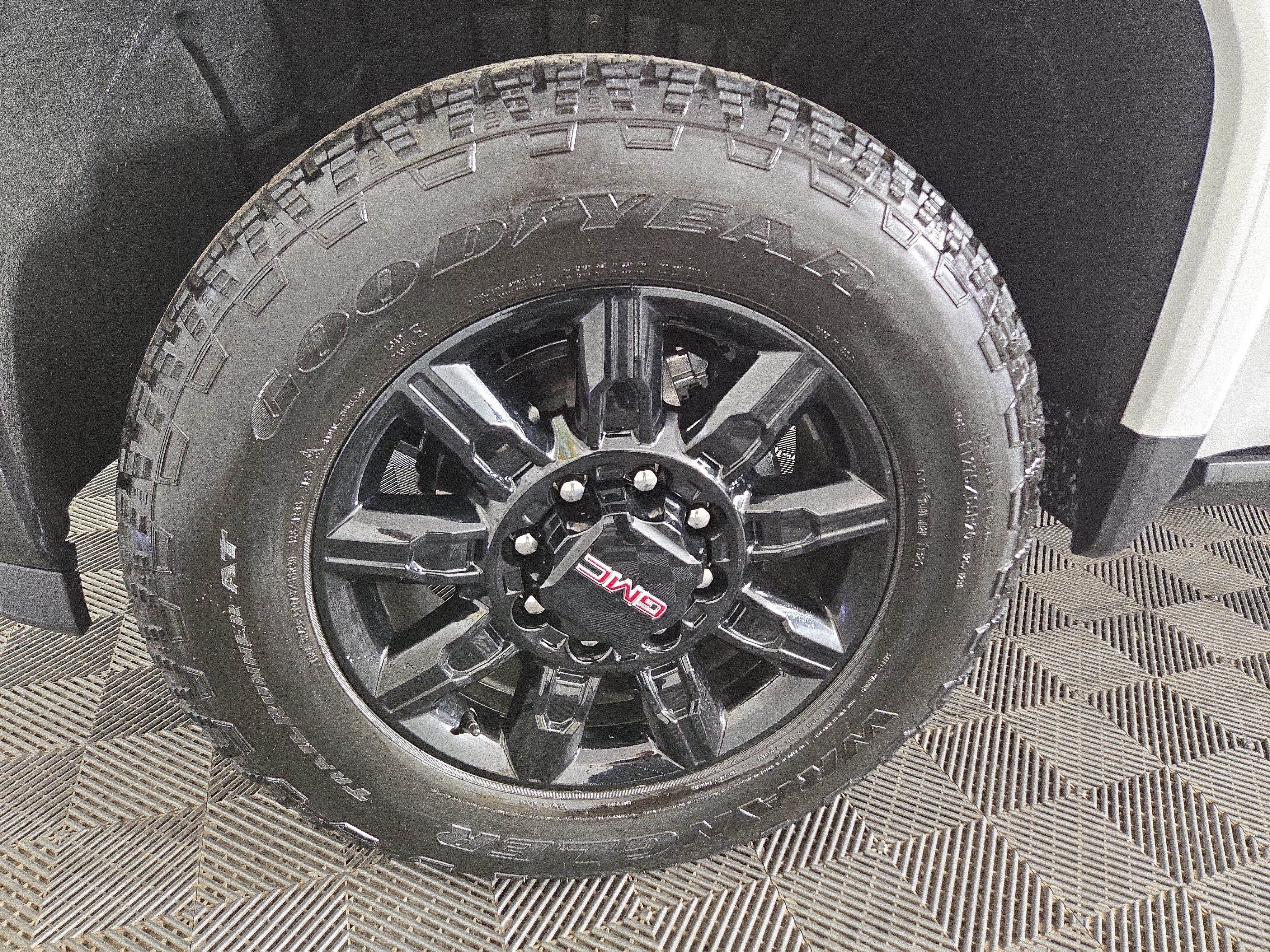 2026 GMC Sierra 2500HD AT4 - Photo 33