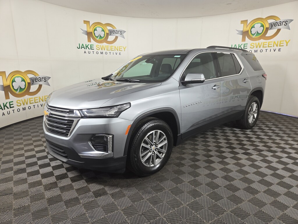 Used 2023 Chevrolet Traverse LT Cloth SUV