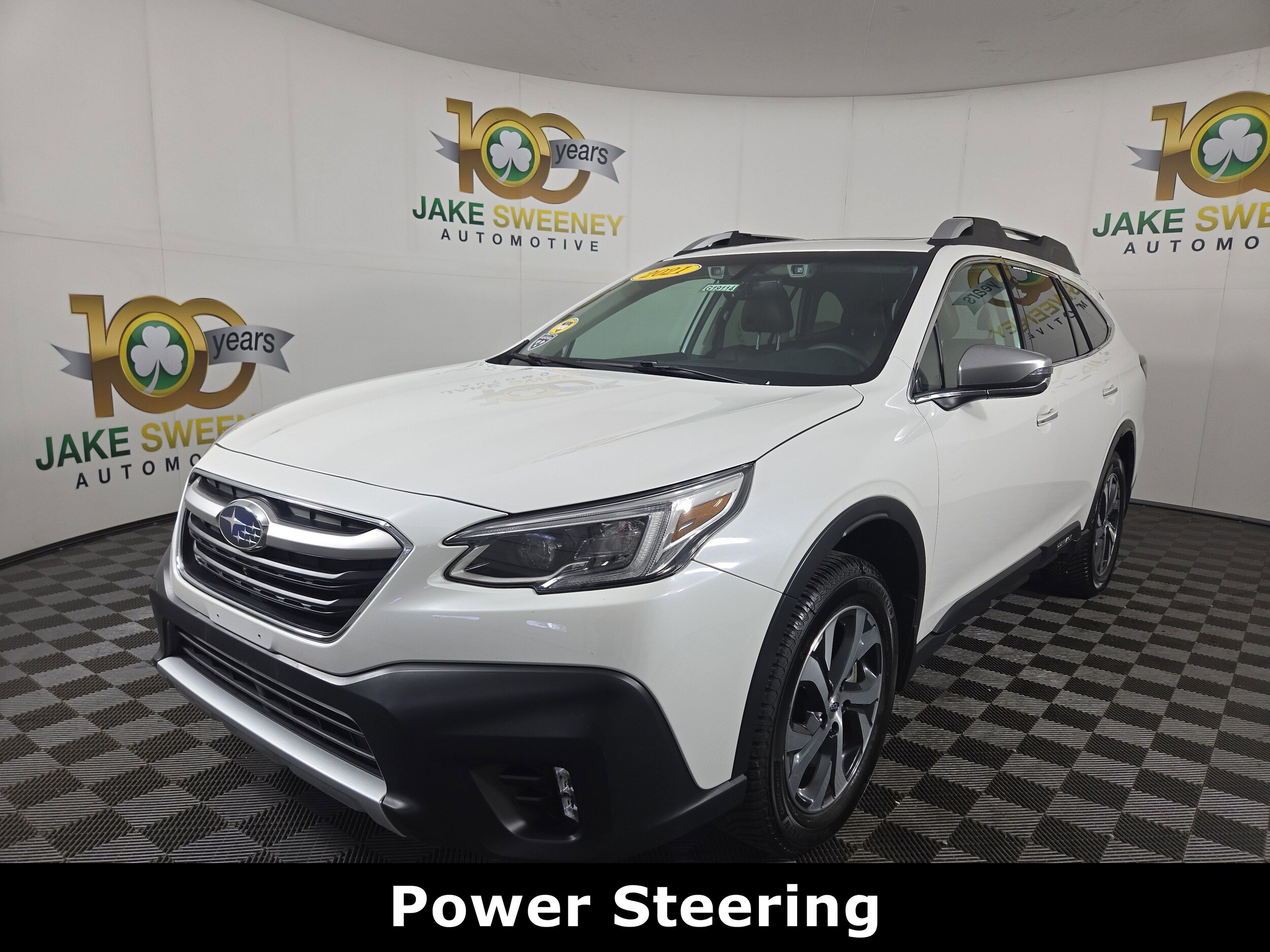 2021 Subaru Outback Touring photo 2