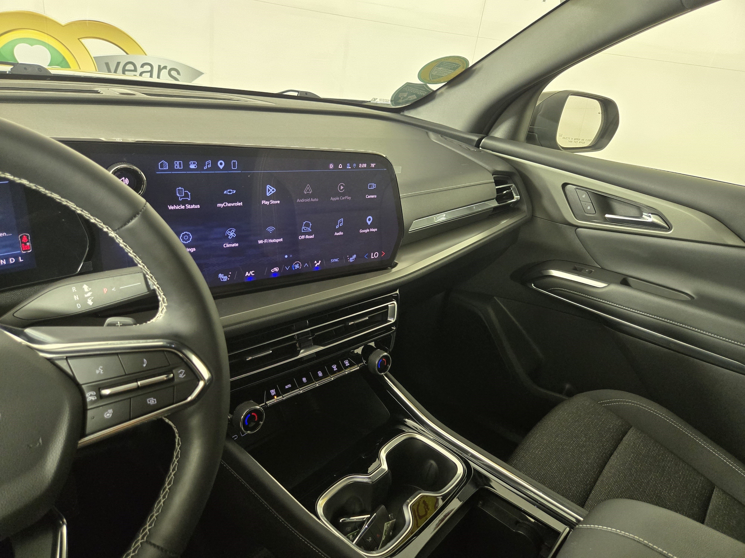 2024 Chevrolet Traverse LS - Photo 25