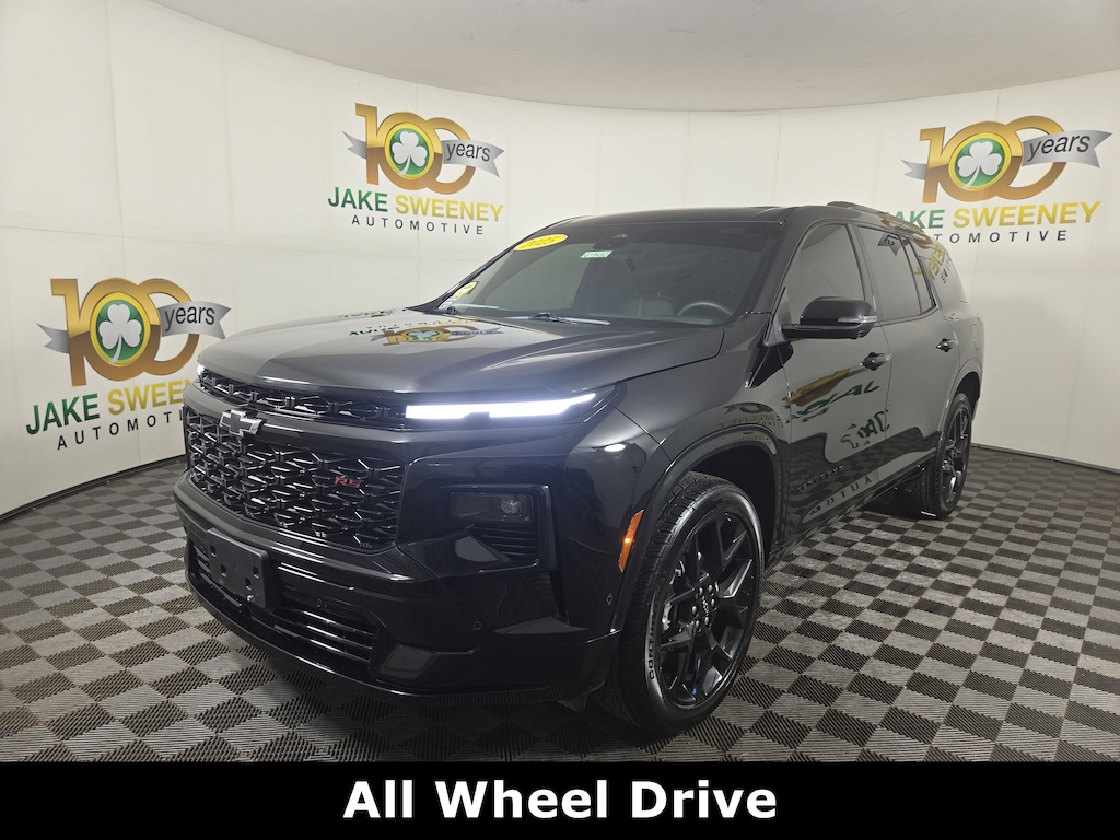 Used 2025 Chevrolet Traverse RS SUV