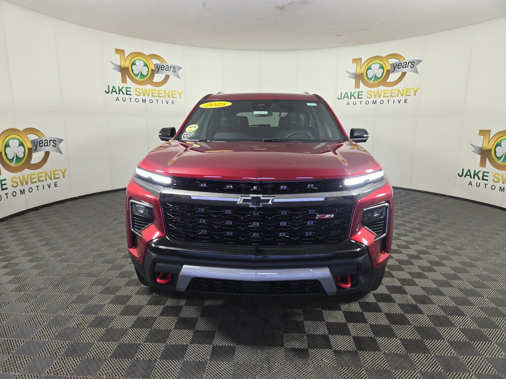 Used 2025 Chevrolet Traverse Z71 SUV