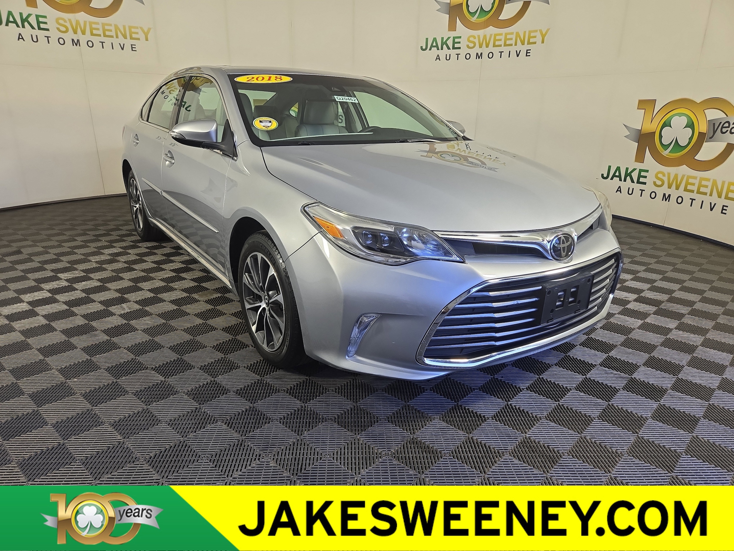 2018 Toyota Avalon XLE Premium's photo