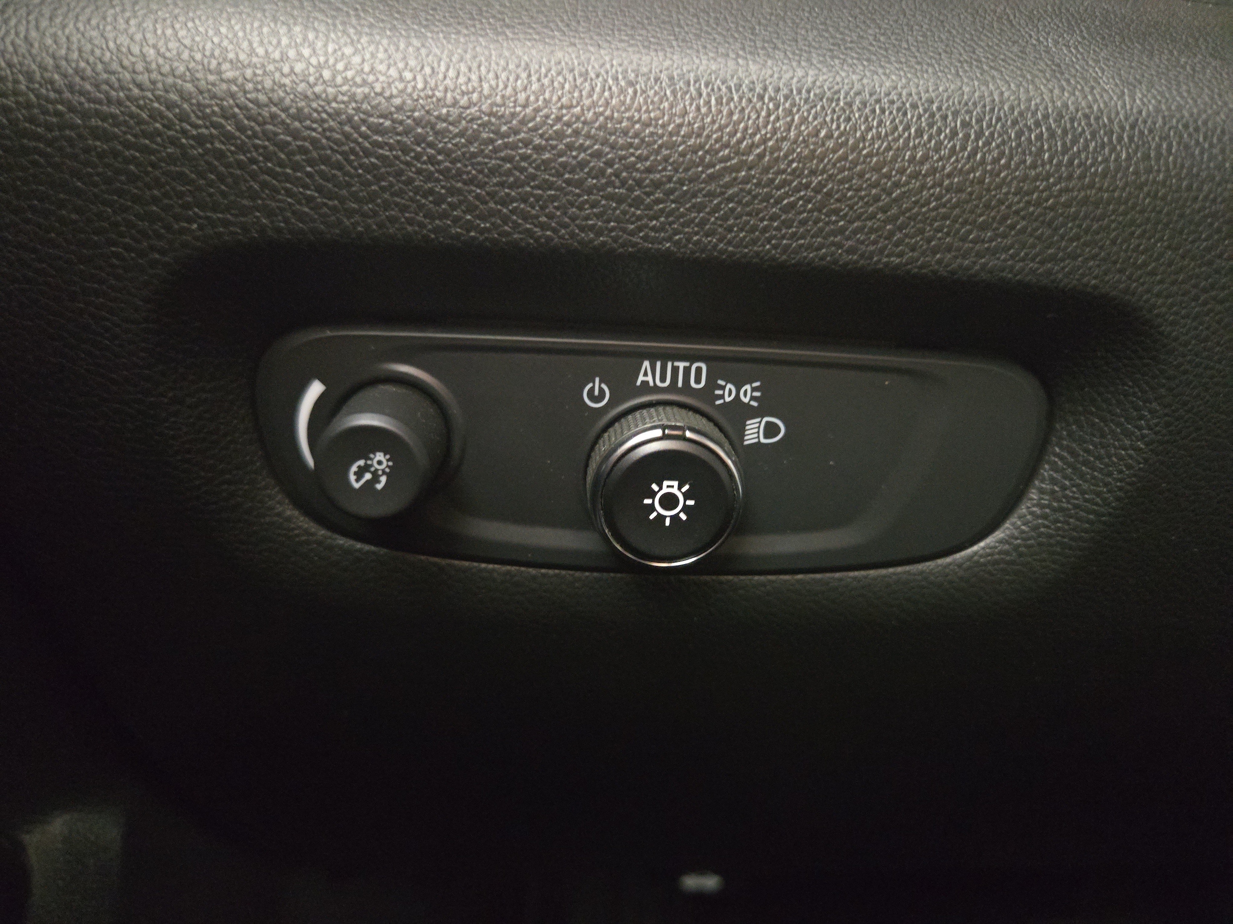2023 Chevrolet Traverse 1LT - Photo 25