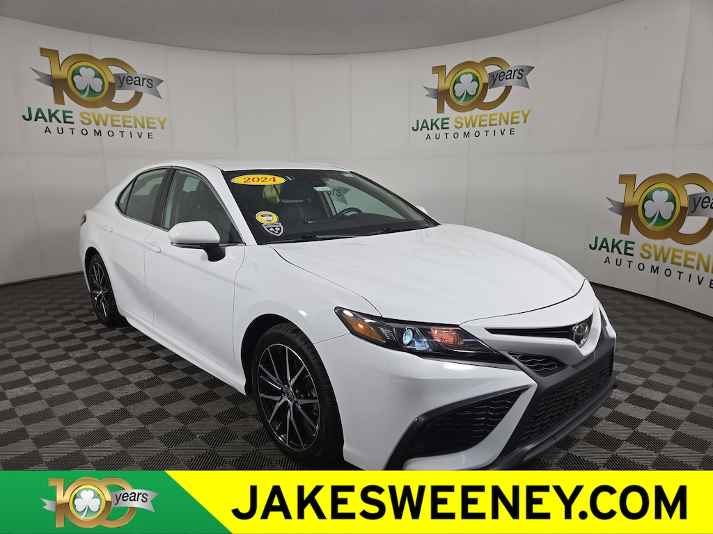 Used 2024 Toyota Camry SE Sedan