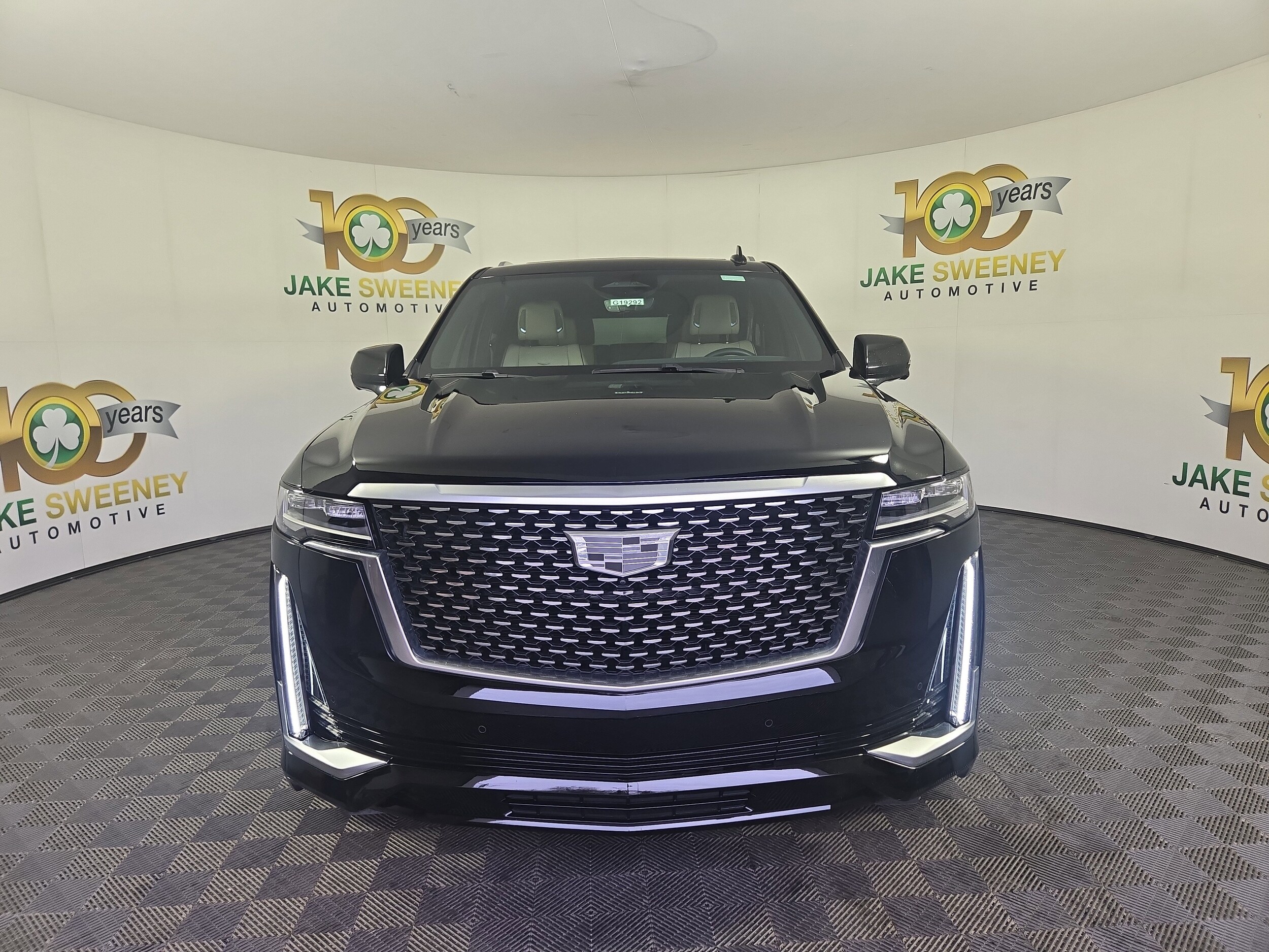 2023 Cadillac Escalade ESV Premium Luxury photo 2