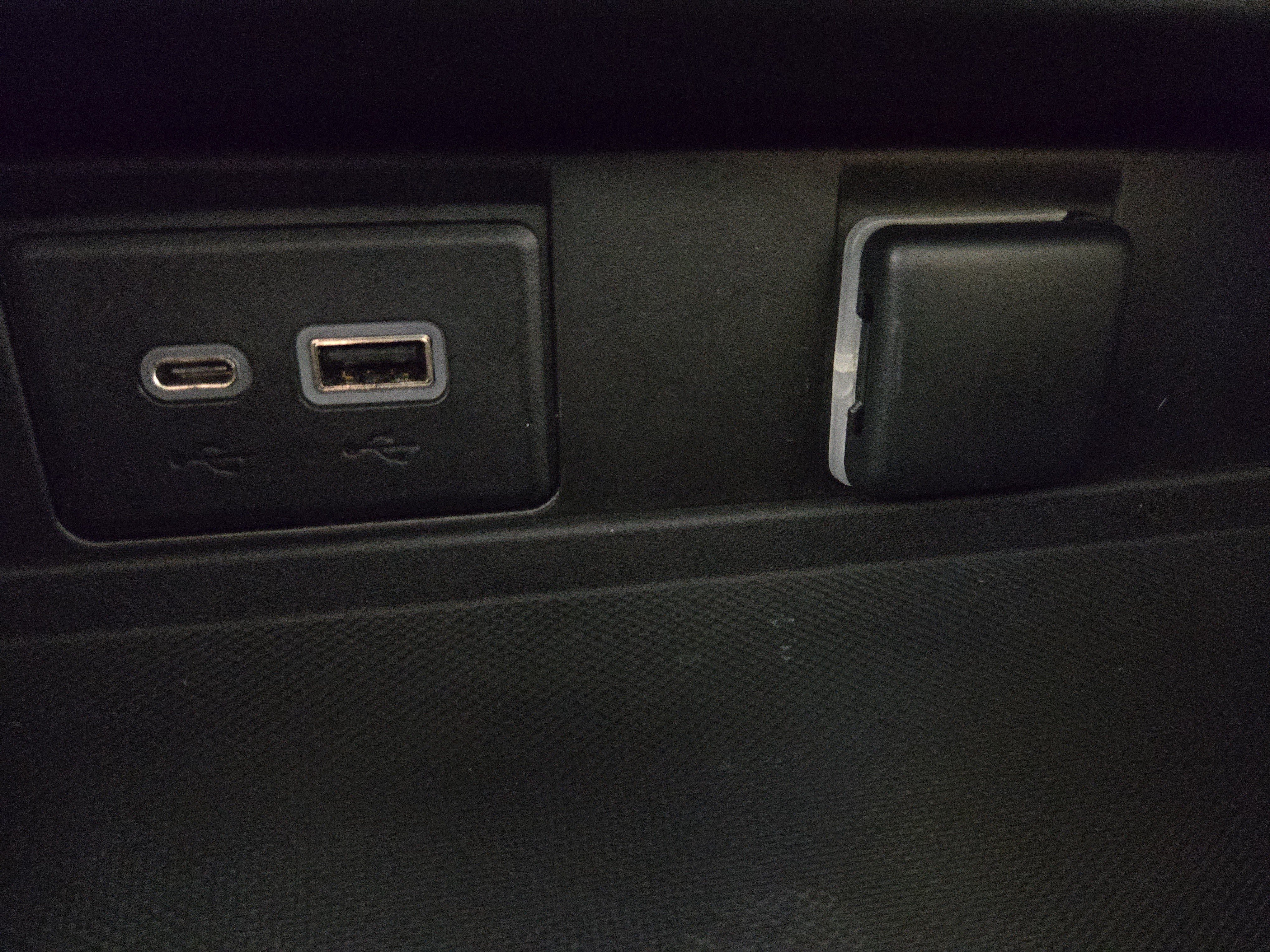 2023 Chevrolet Tahoe Premier - Photo 32