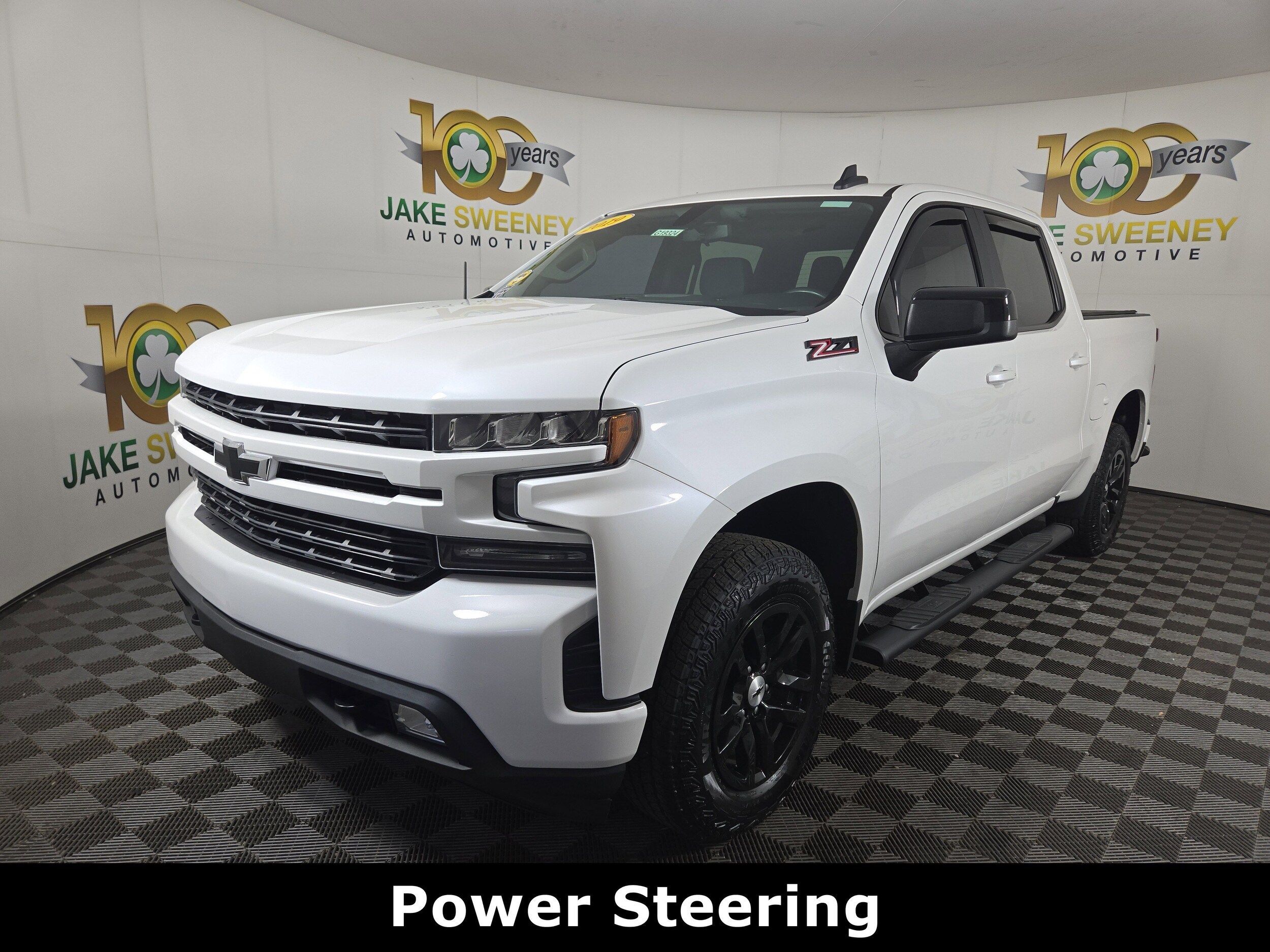 2019 Chevrolet Silverado 1500 RST photo 3