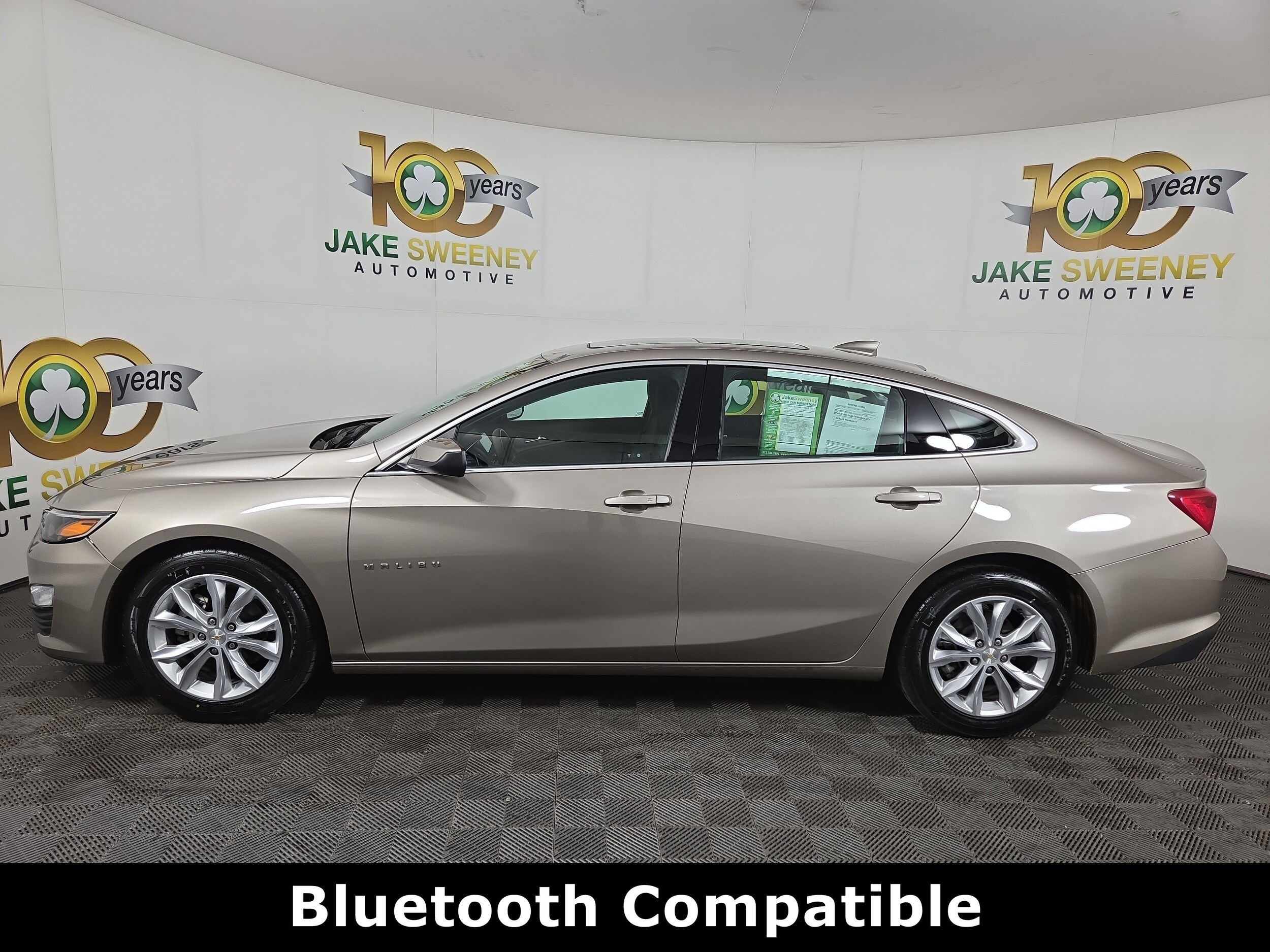 2024 Chevrolet Malibu 1LT photo 3